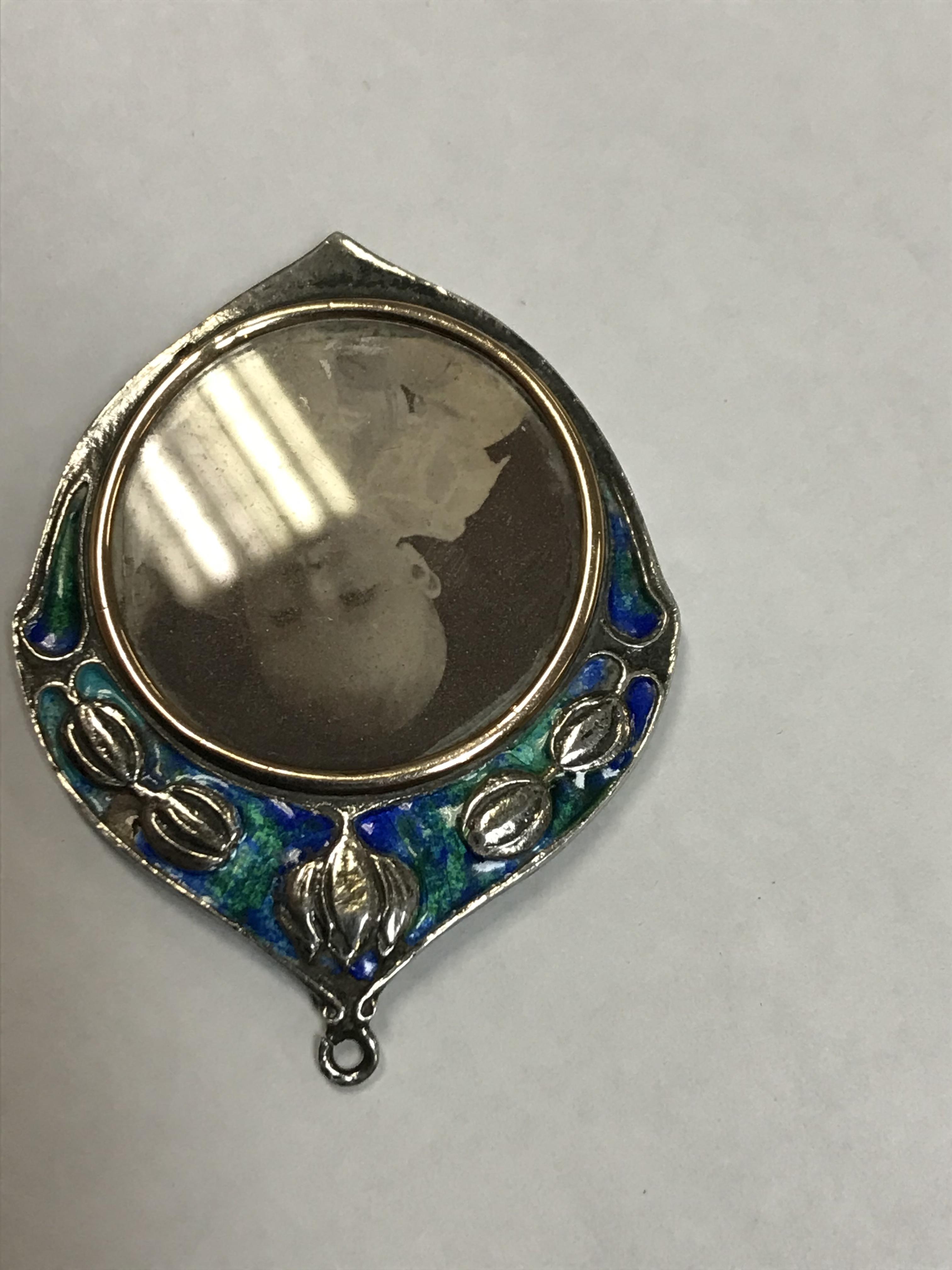An Edwardian silver and enamel decorated pendant set with pendant locket (by William Hair Haseler, - Image 10 of 11