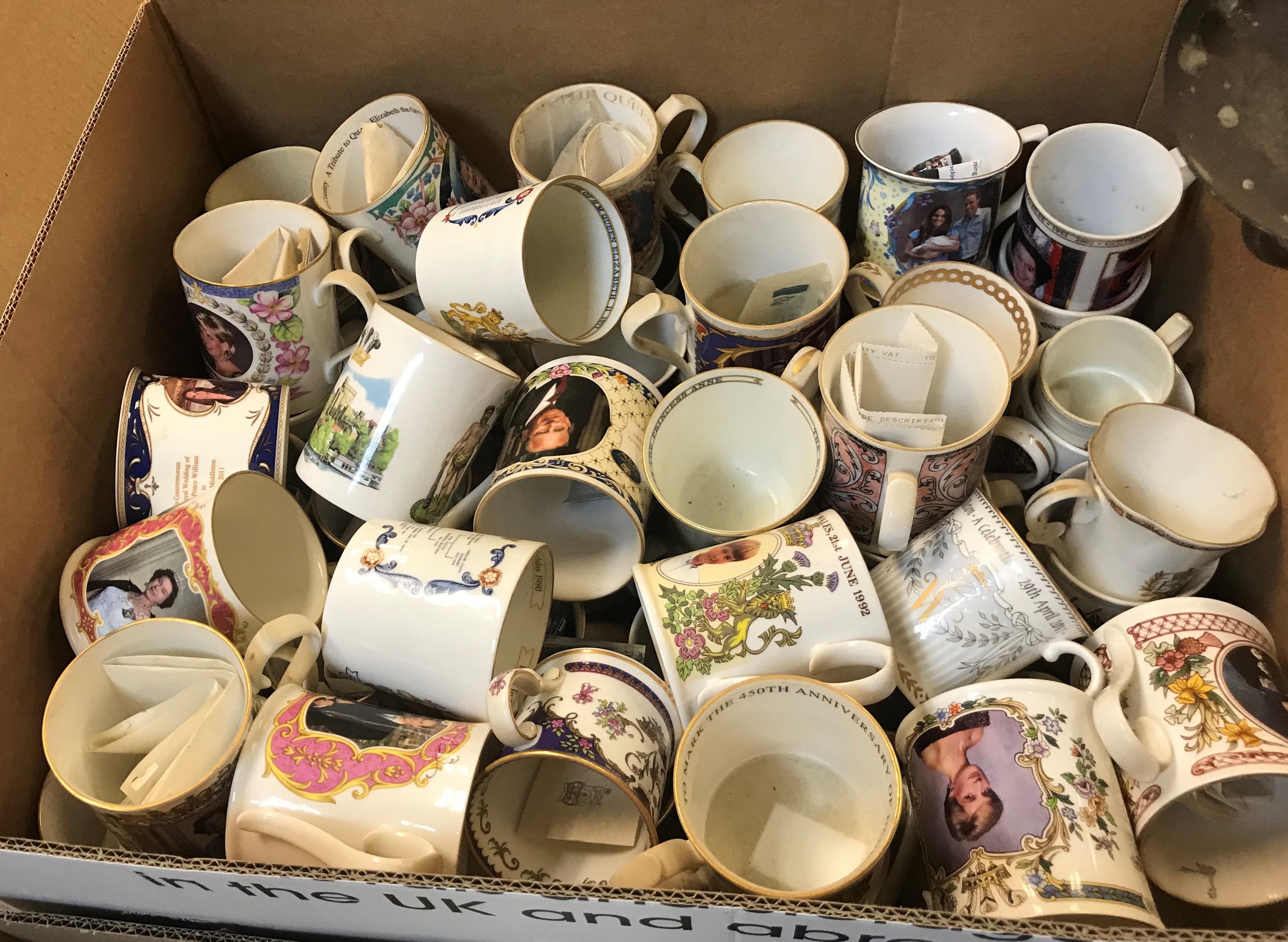 A large collection of approx 126 modern Royal Commemorative mugs - Image 2 of 3