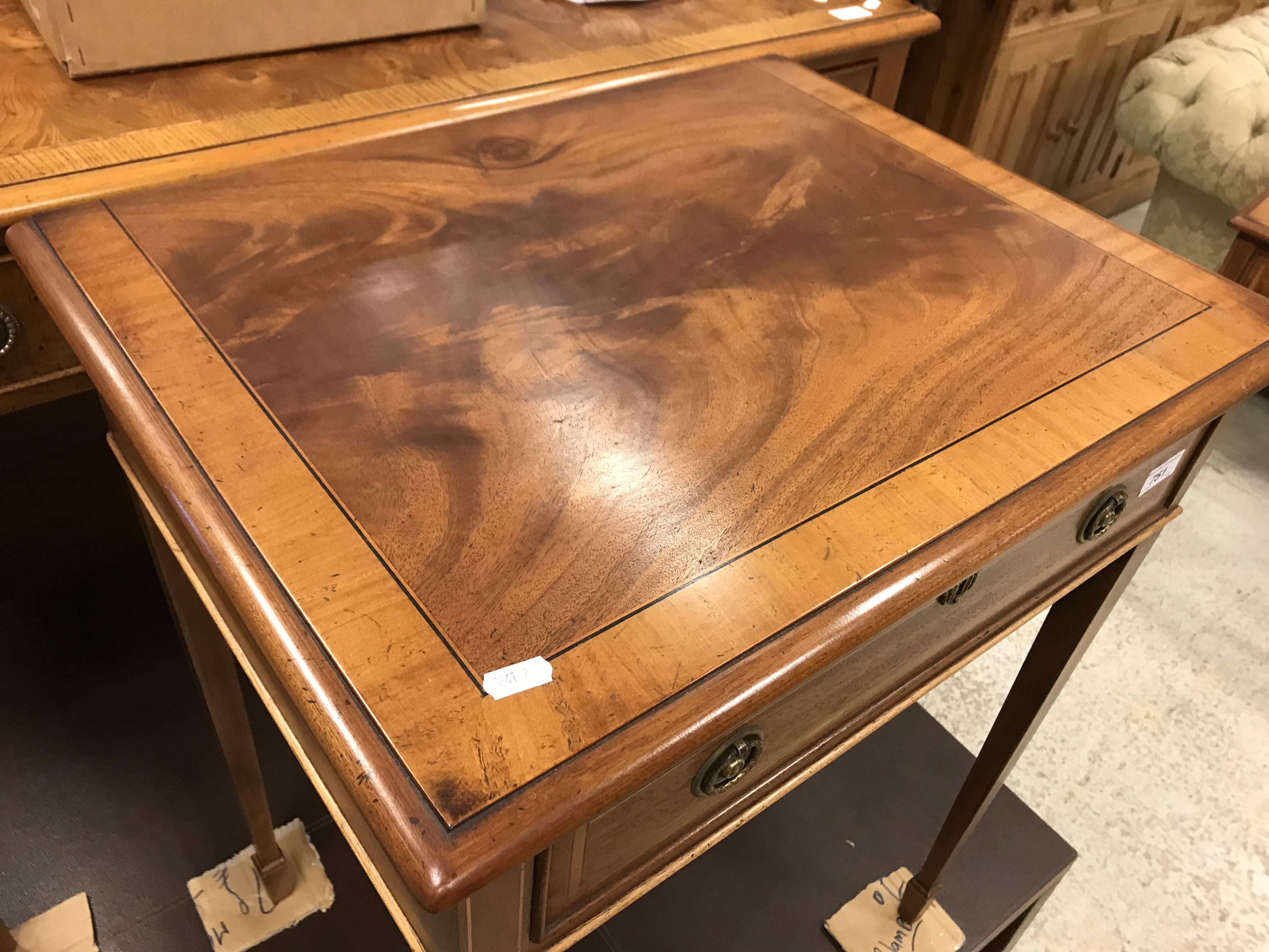 A pair of mahogany and inlaid lamp tables in the Regency taste, the cross-banded tops with moulded - Image 2 of 11