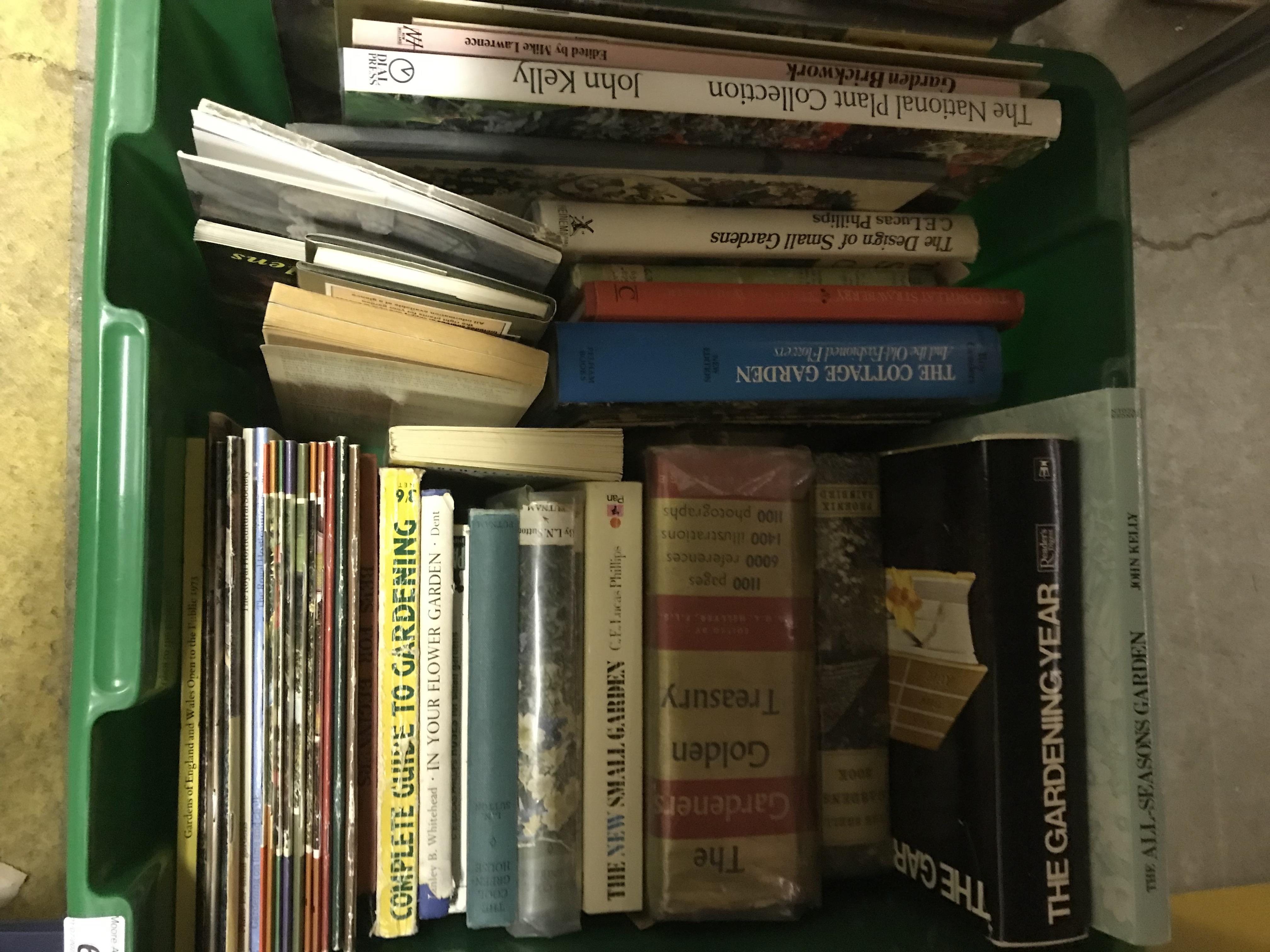 Six boxes of vintage and modern books on the subject of gardening