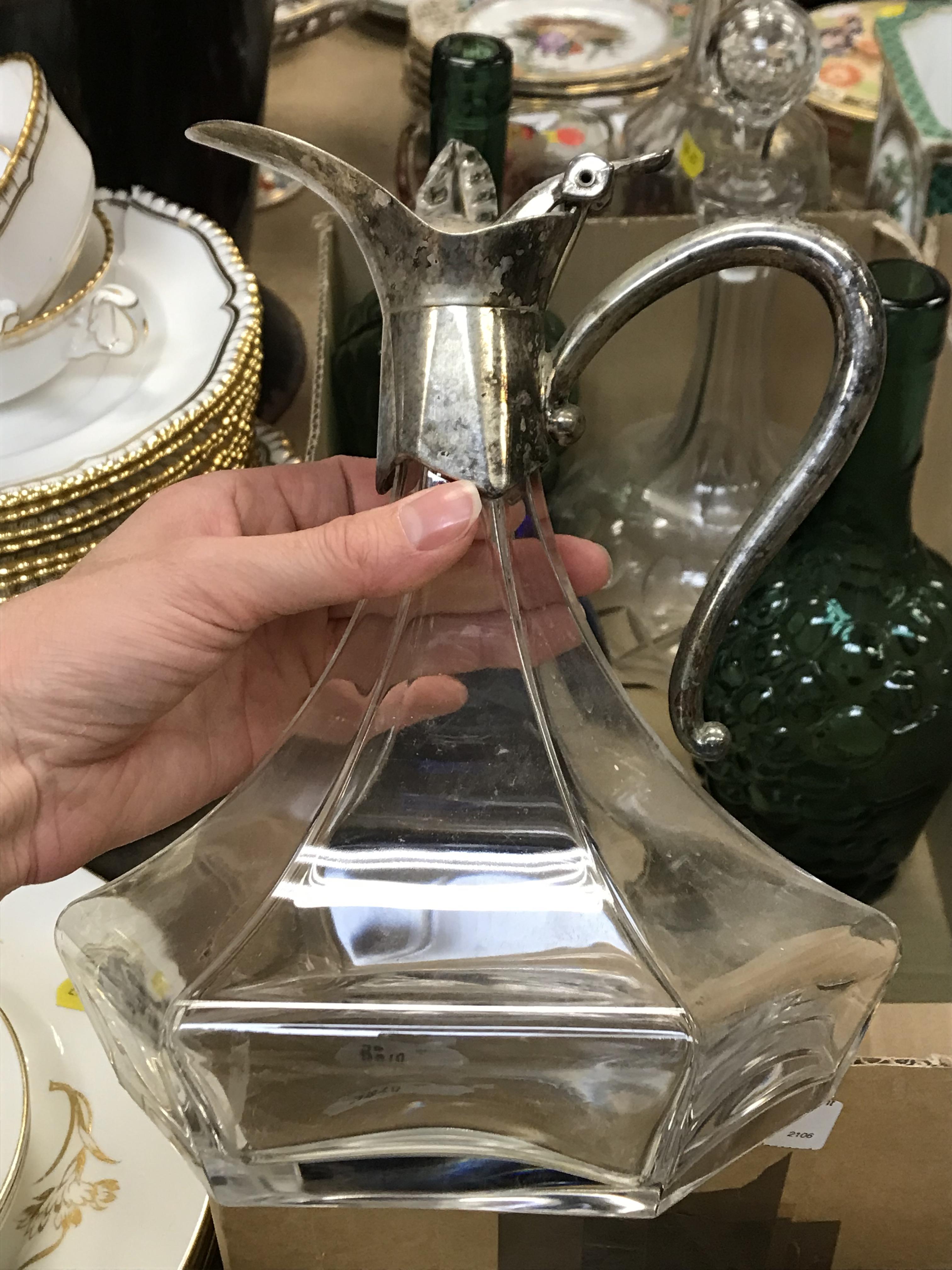 A box containing a collection of four decanters including a pair of green glass grape and vine - Image 3 of 18