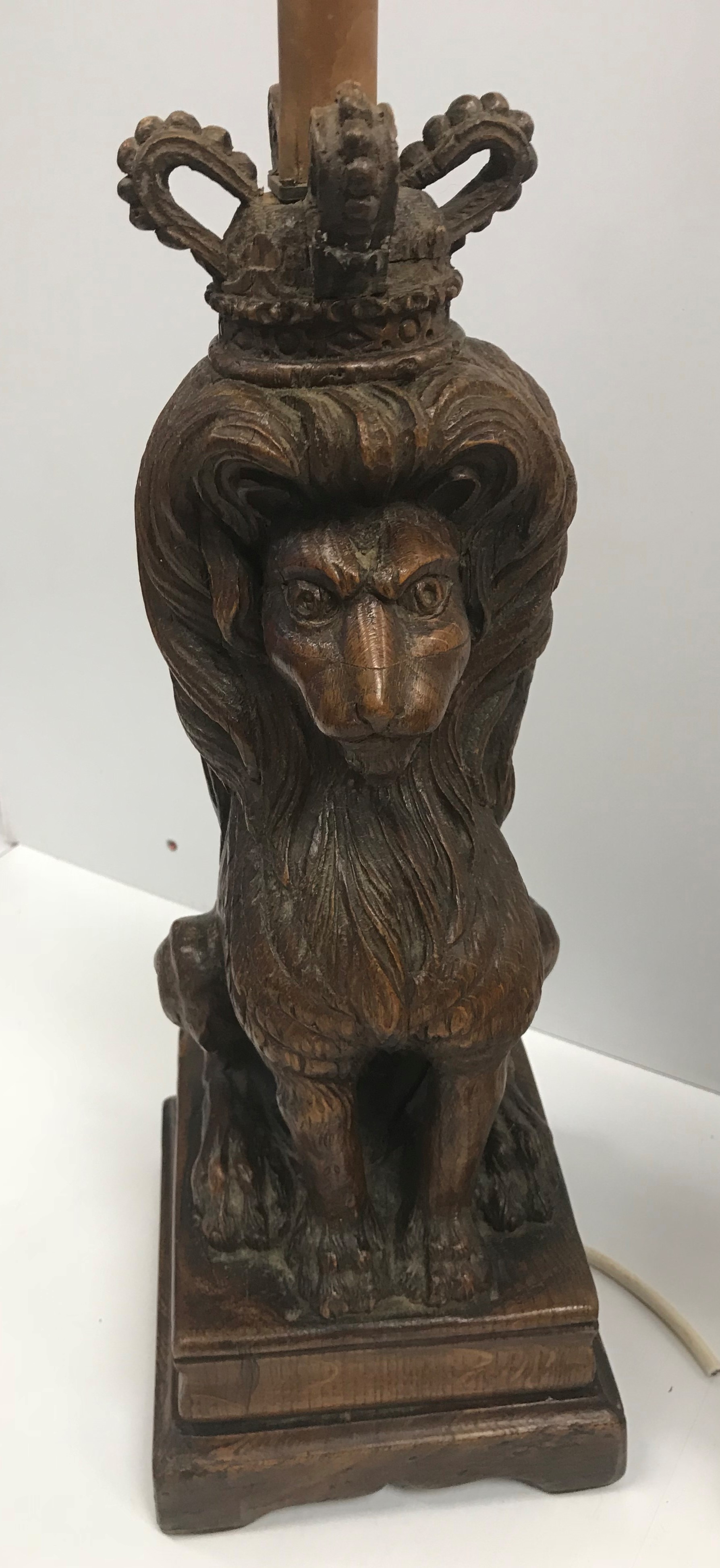 A pair of 17th Century carved oak newel post finials as a crowned lion and unicorn, both seated upon - Image 2 of 3