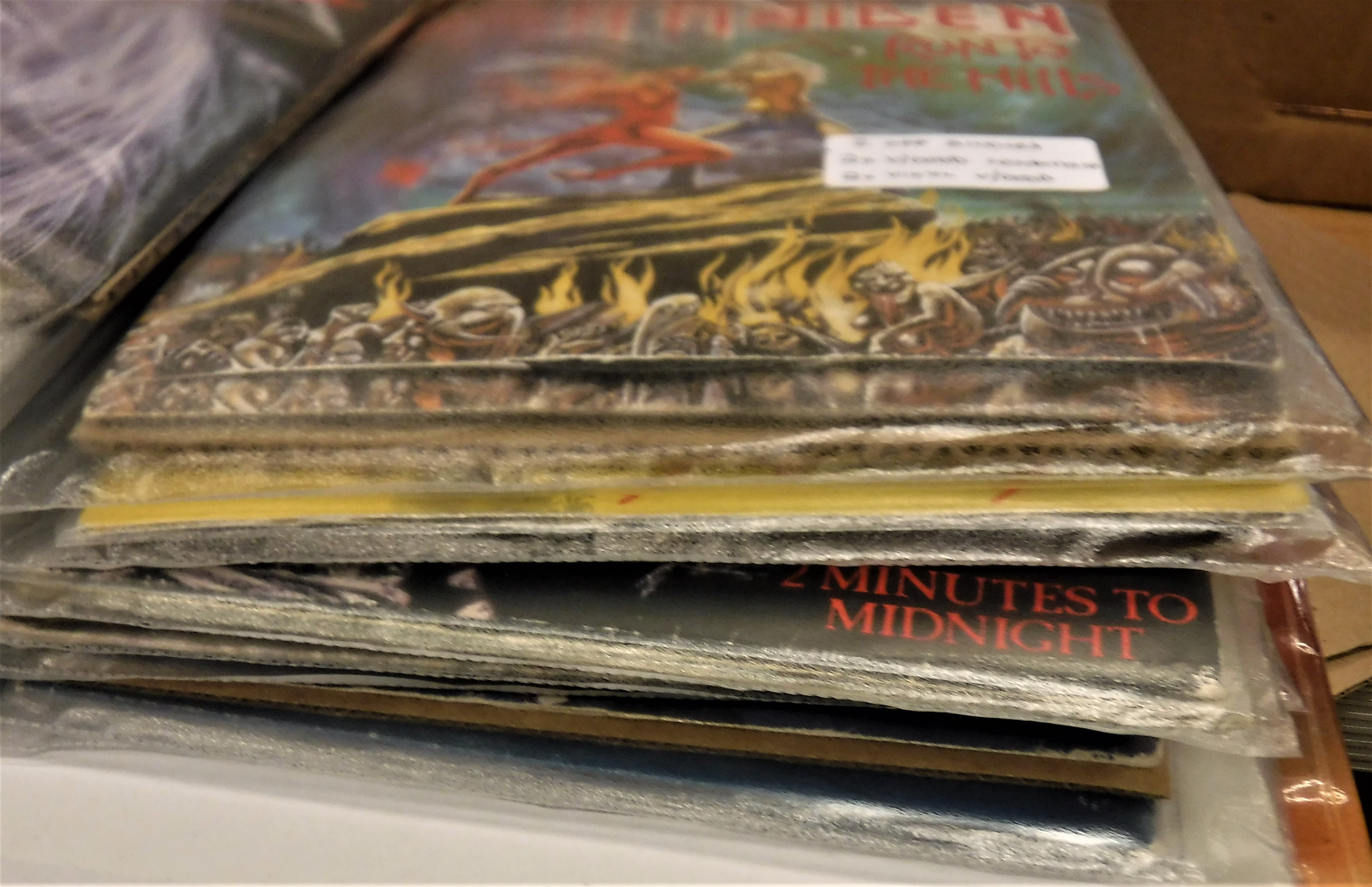 A collection of twenty-seven various IRON MAIDEN singles including a limited edition IRON MAIDEN - Image 7 of 7