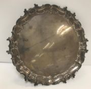 A George V silver card tray (by W & G Sissons, London 1910), 17 oz, 26.5 cm diameter