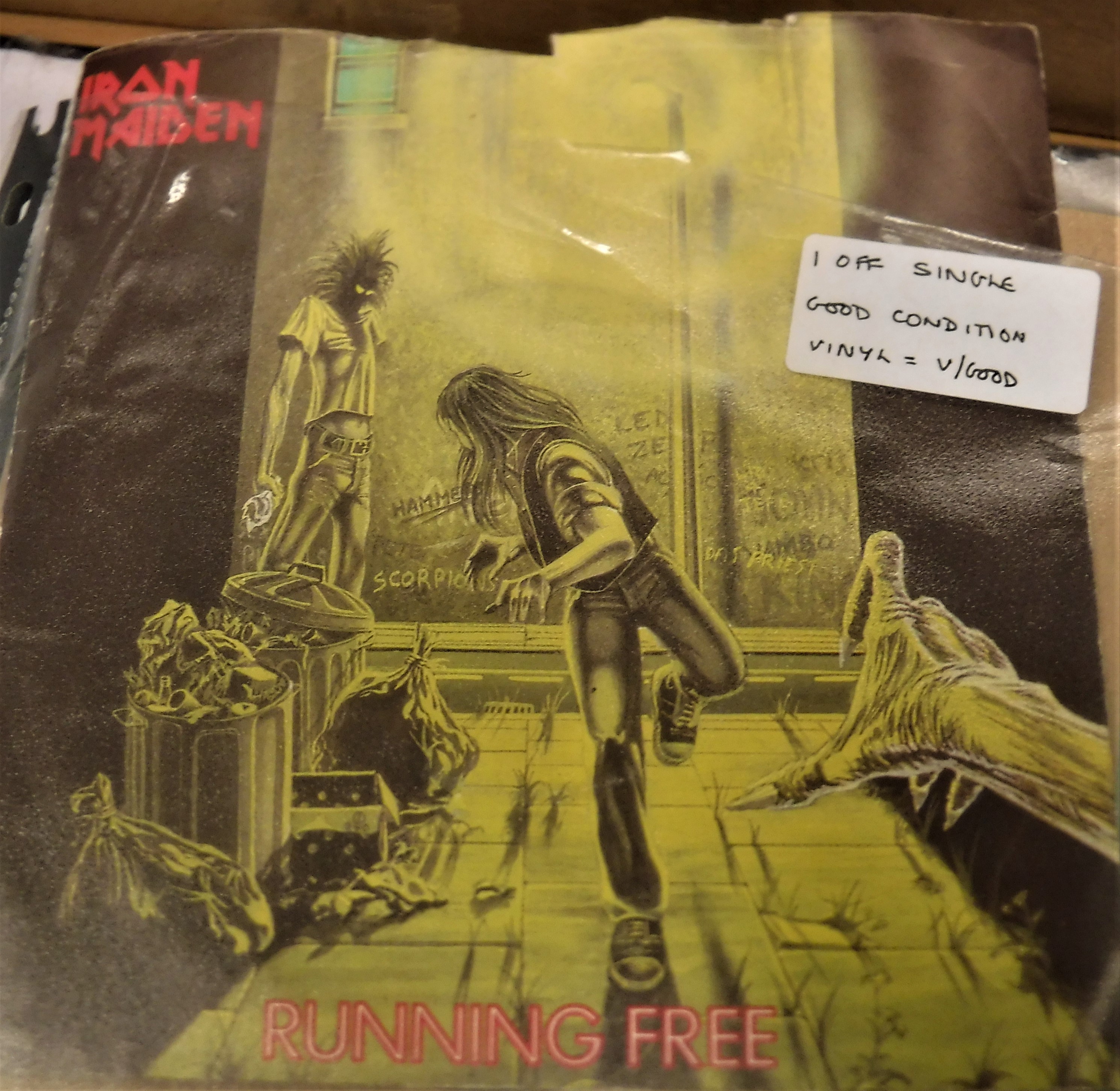 A collection of twenty-seven various IRON MAIDEN singles including a limited edition IRON MAIDEN - Image 4 of 7