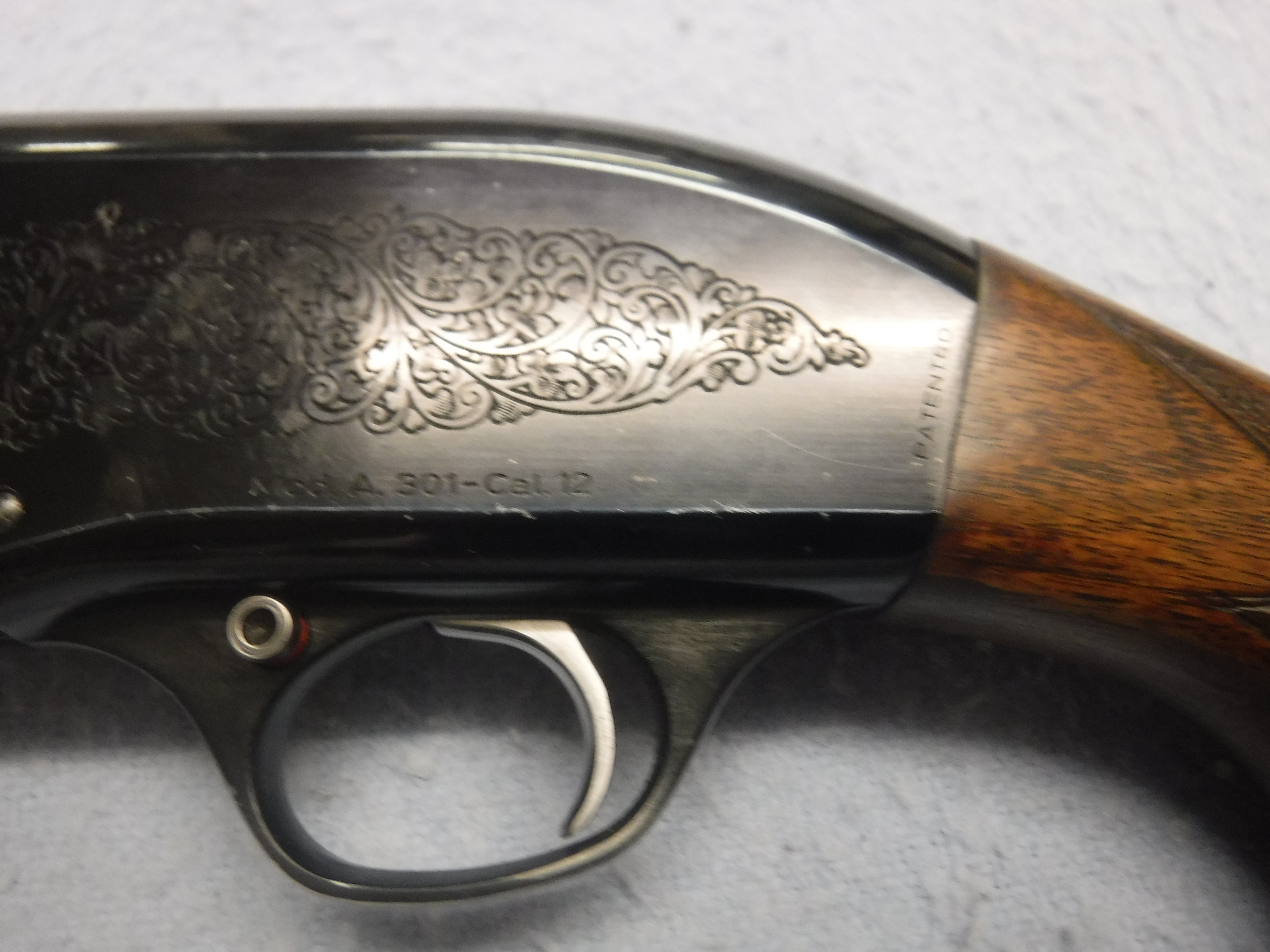 A Beretta Model A.301 12 bore shotgun, single barrel, 27.25" barrel (No. D07423E)(Requires - Image 7 of 16