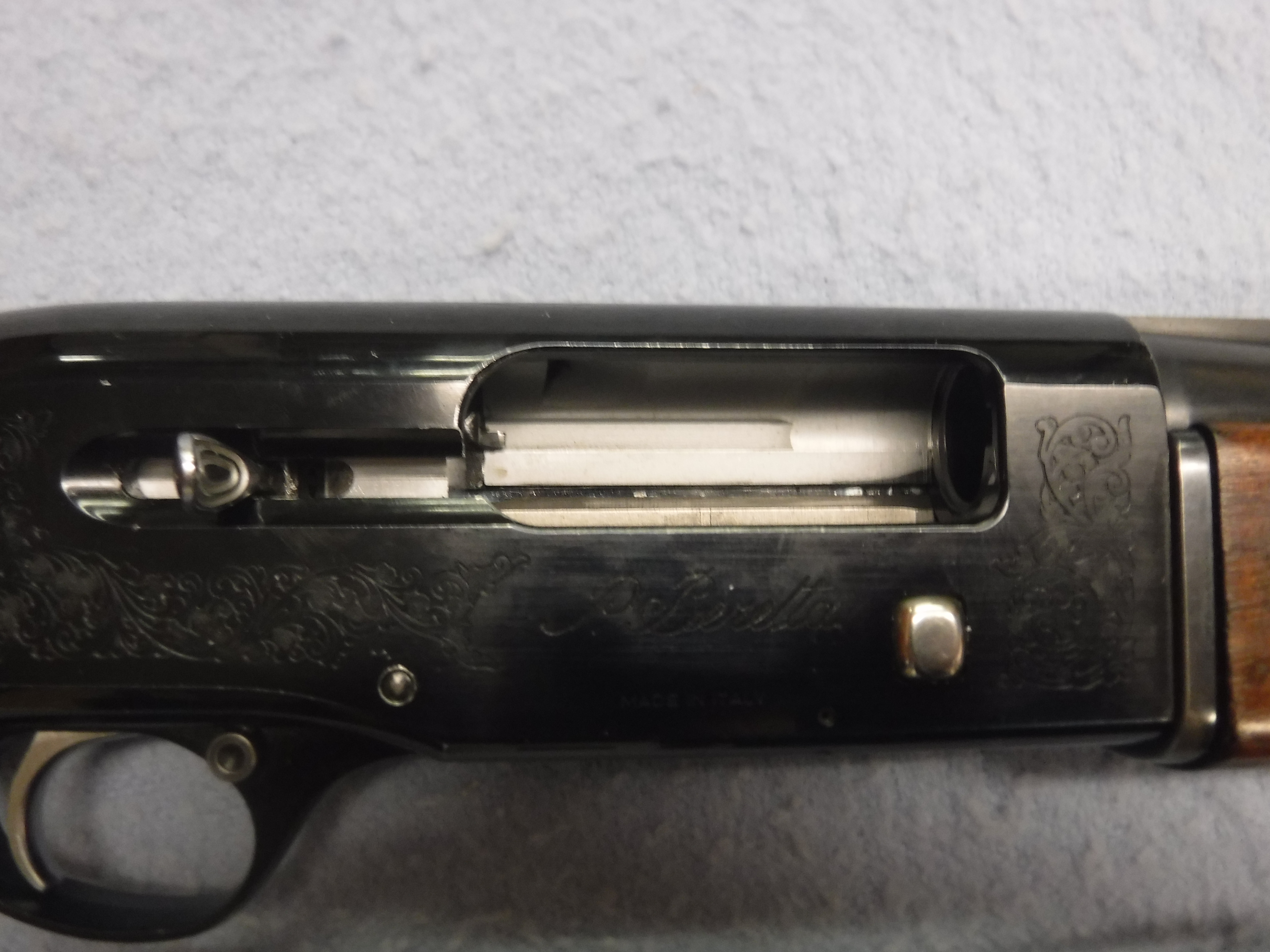 A Beretta Model A.301 12 bore shotgun, single barrel, 27.25" barrel (No. D07423E)(Requires - Image 16 of 16