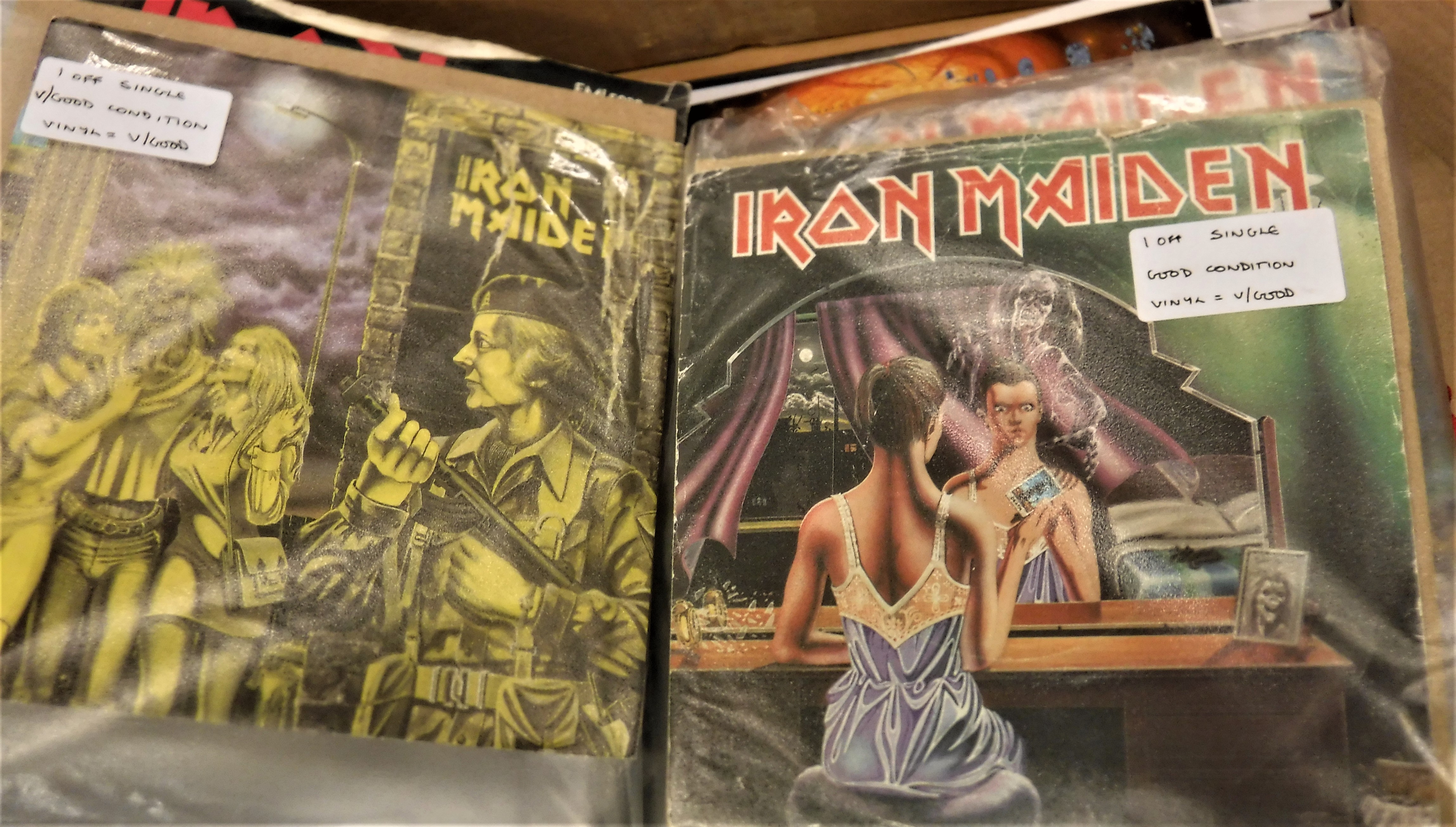 A collection of twenty-seven various IRON MAIDEN singles including a limited edition IRON MAIDEN - Image 5 of 7