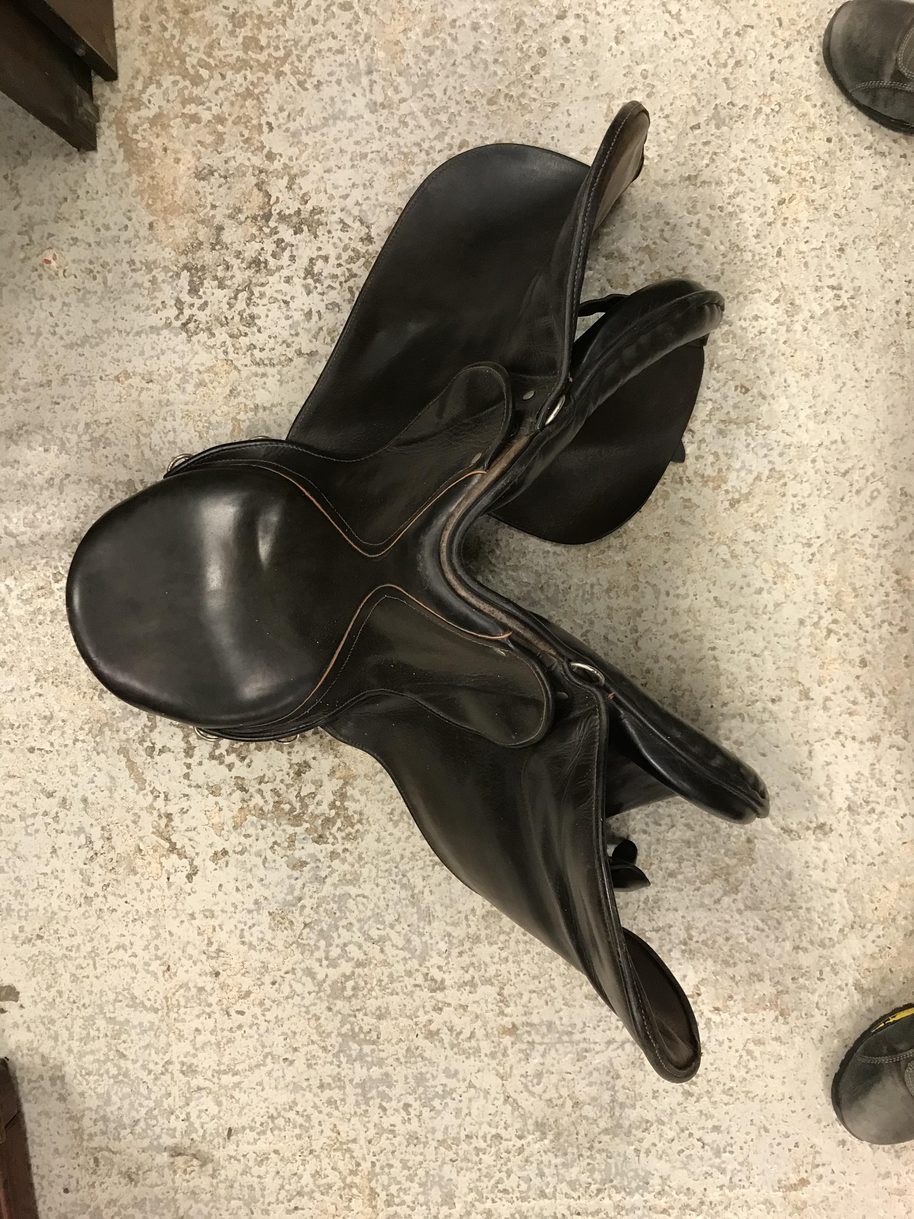 A collection of eight various general purpose saddles, - Image 11 of 18