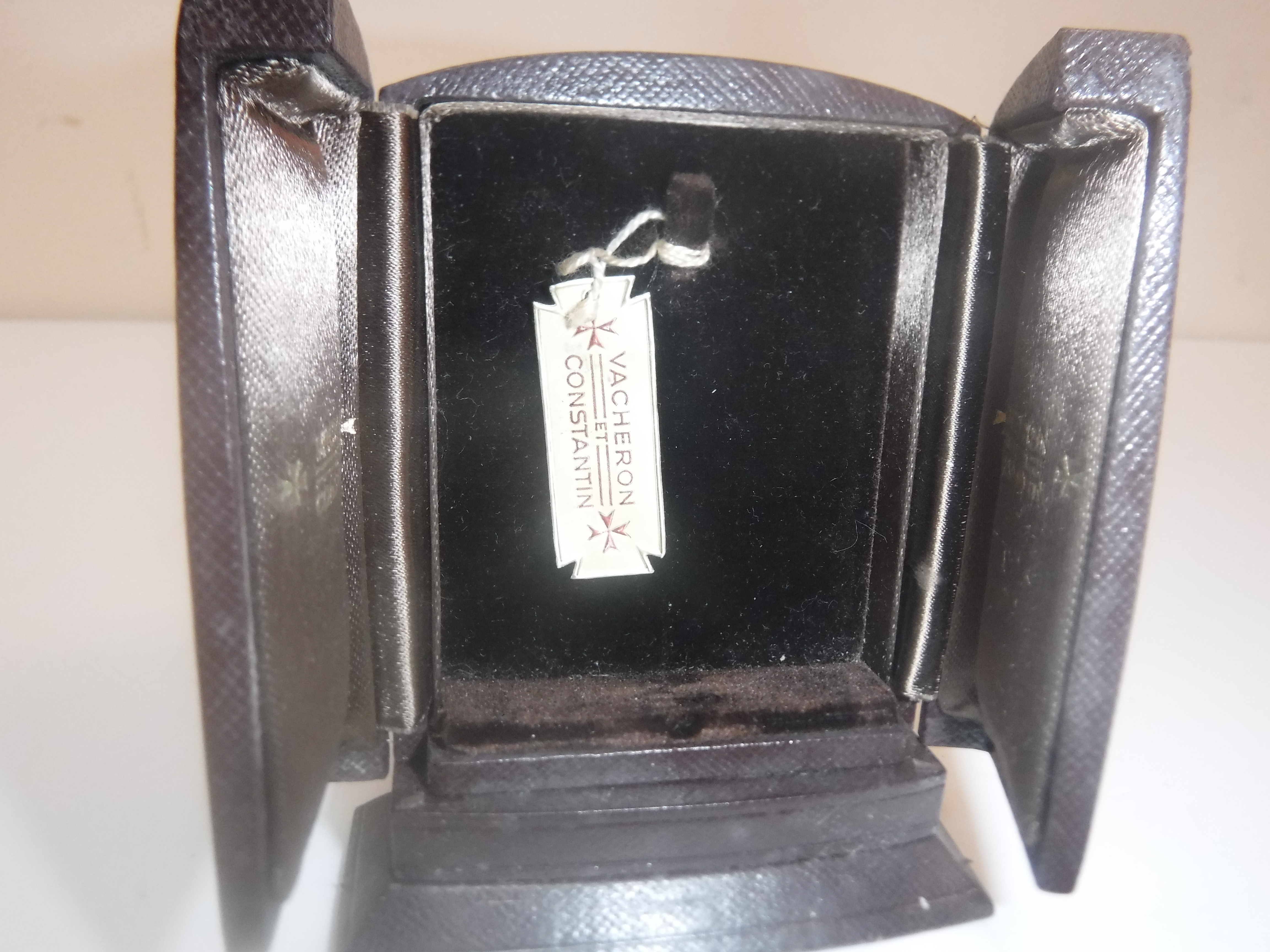 A Vacheron & Constantin aluminium cased pocket watch presented to GJ Campbell by Aluminium Ltd 1962 - Bild 8 aus 19