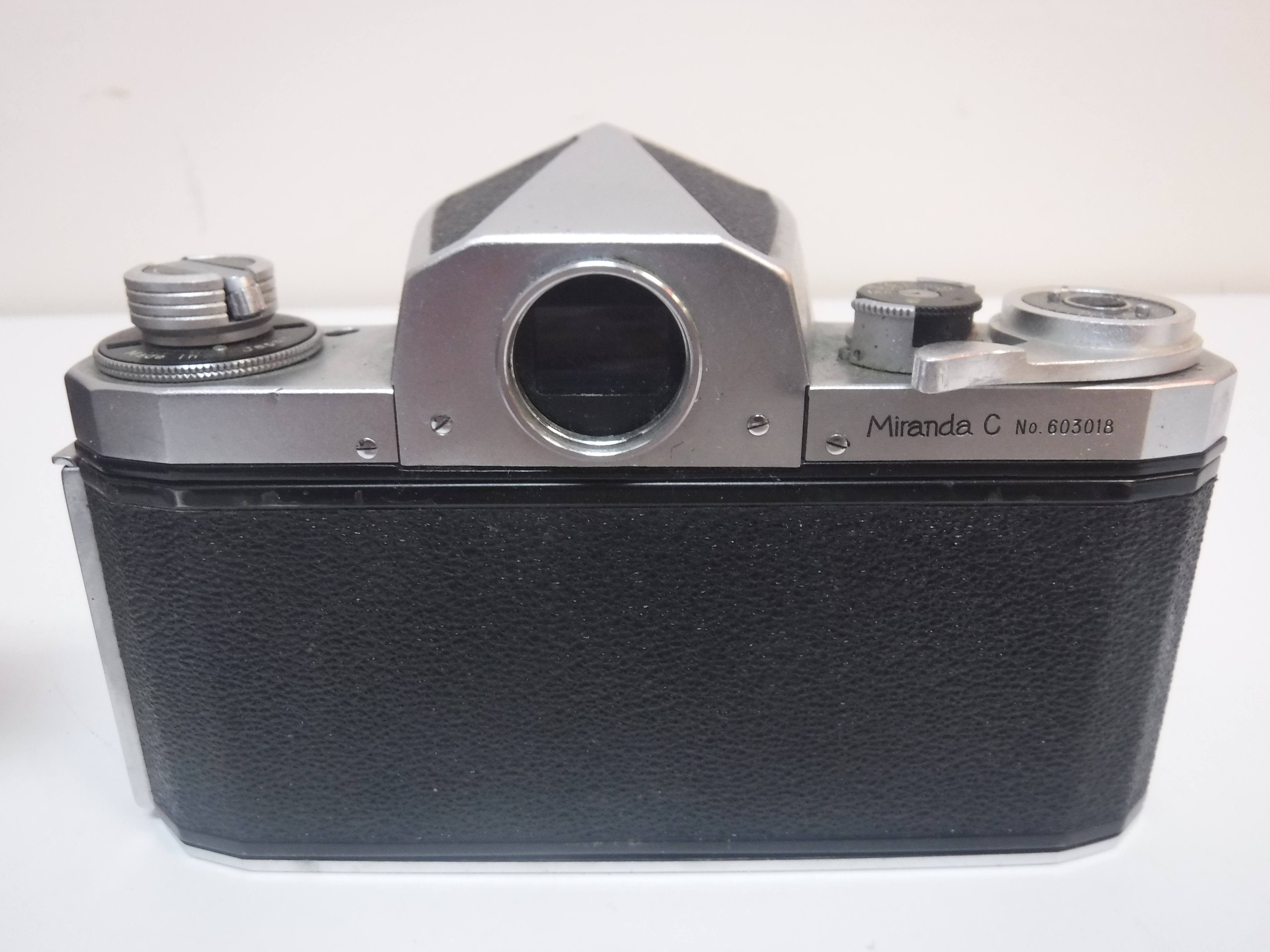 A collection of various mid 20th Century photographic equipment to include Miranda camera, - Image 8 of 52