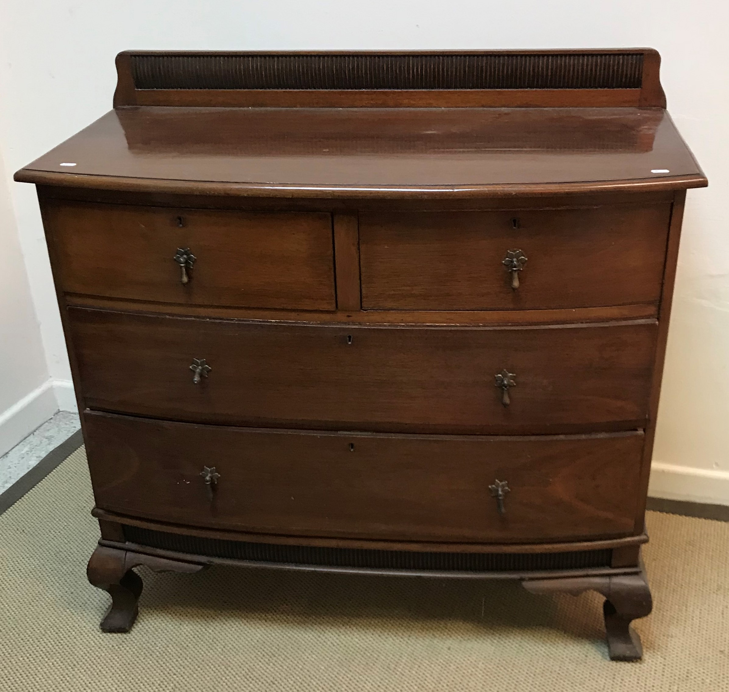 An early 20th Century mahogany bow fronted chest of two short over two long graduated drawers on - Image 2 of 2