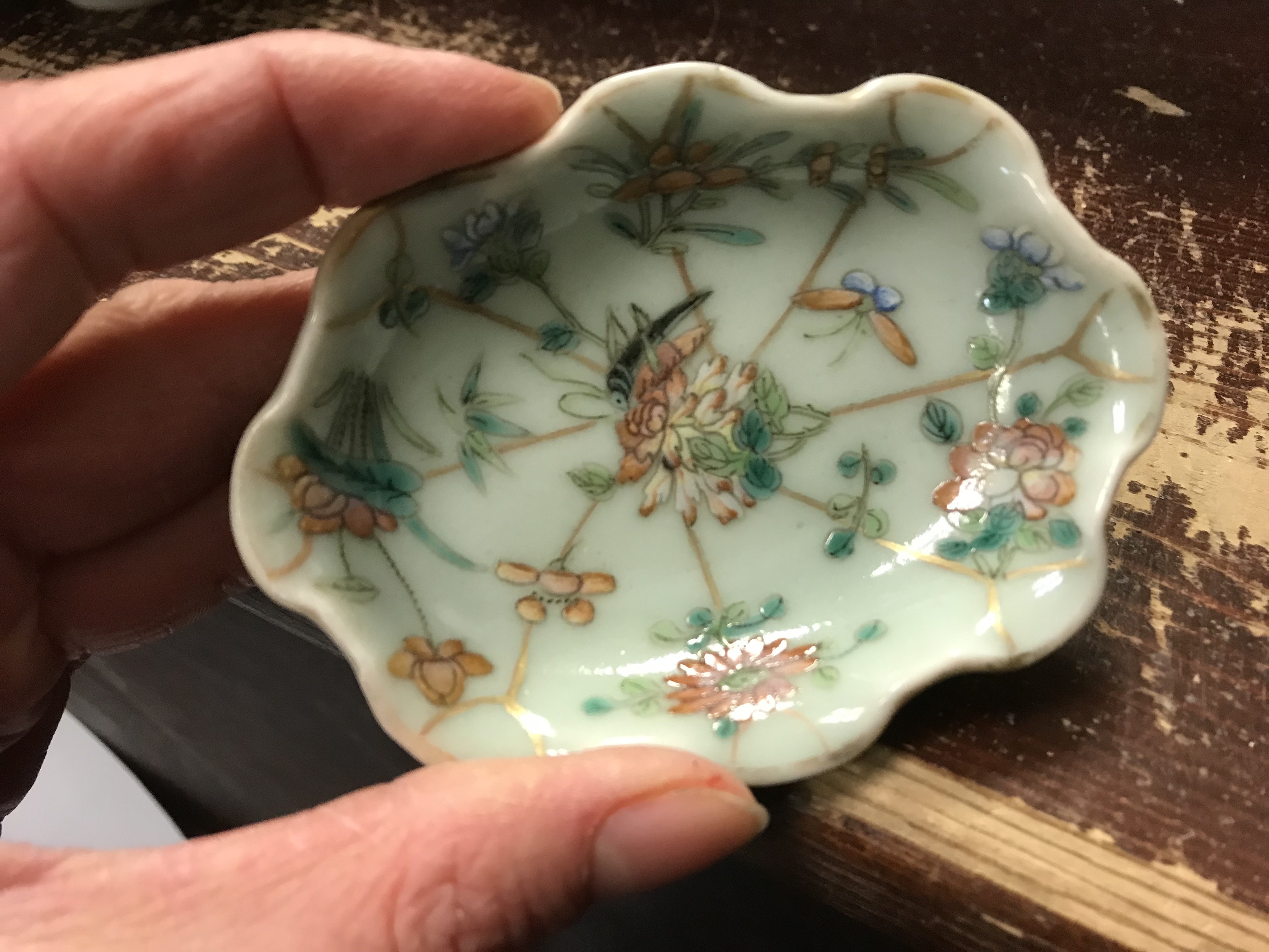 A 19th Century Chinese famille rose leaf shaped serving dish with half rim and all-over floral and - Image 15 of 22