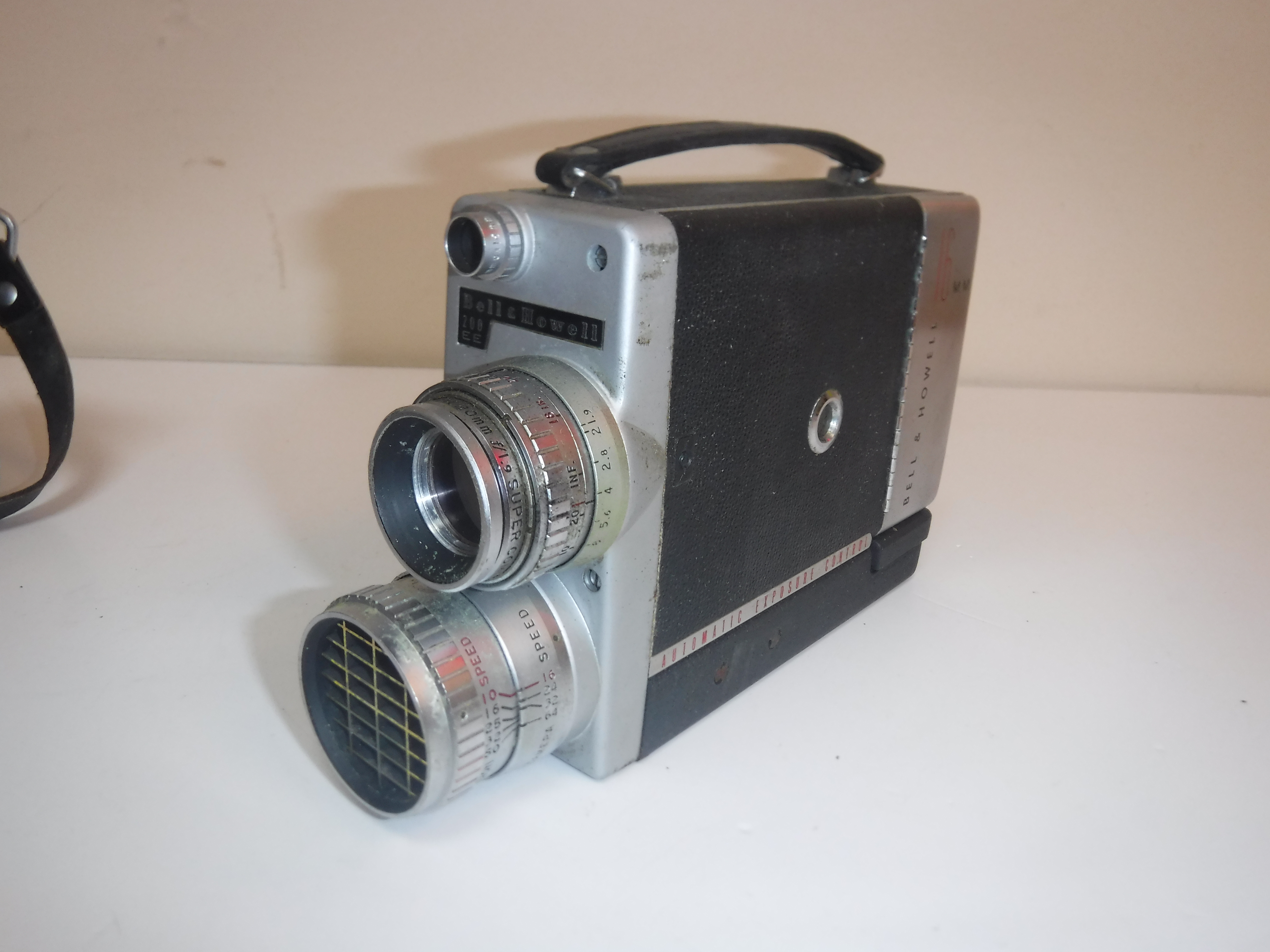 A collection of various mid 20th Century photographic equipment to include Miranda camera, - Image 47 of 52