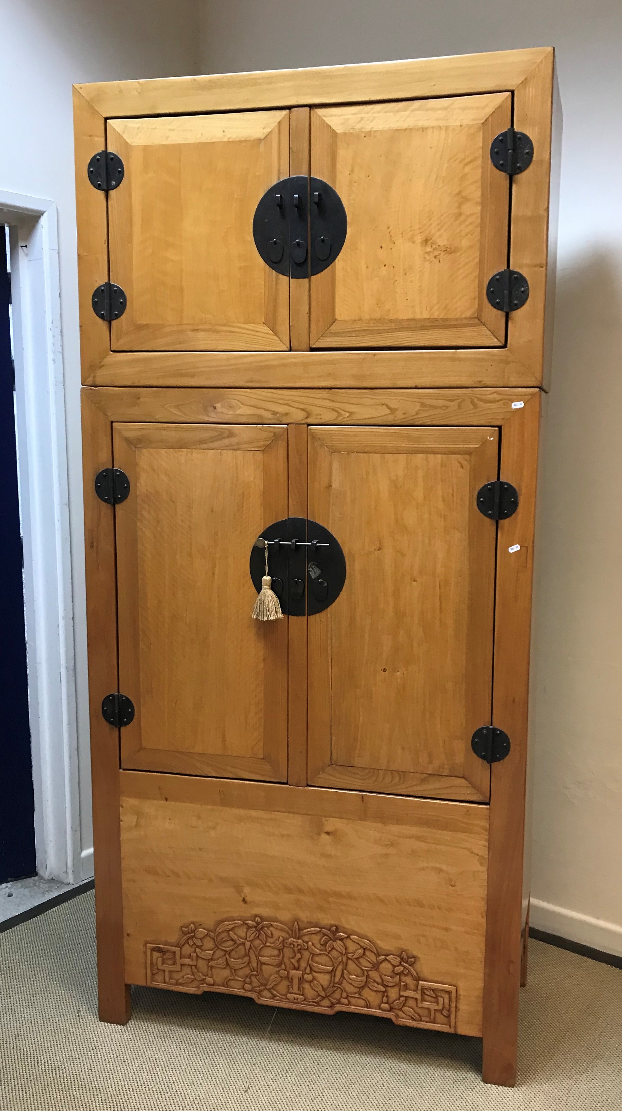 An Eastern blond elm cupboard with two small cupboard doors over two larger cupboard doors and - Image 2 of 2