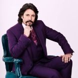Iconic bespoke Laurence Llewelyn-Bowen suit, shirt and tie,
