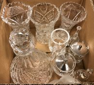 A box of various glassware to include Ma