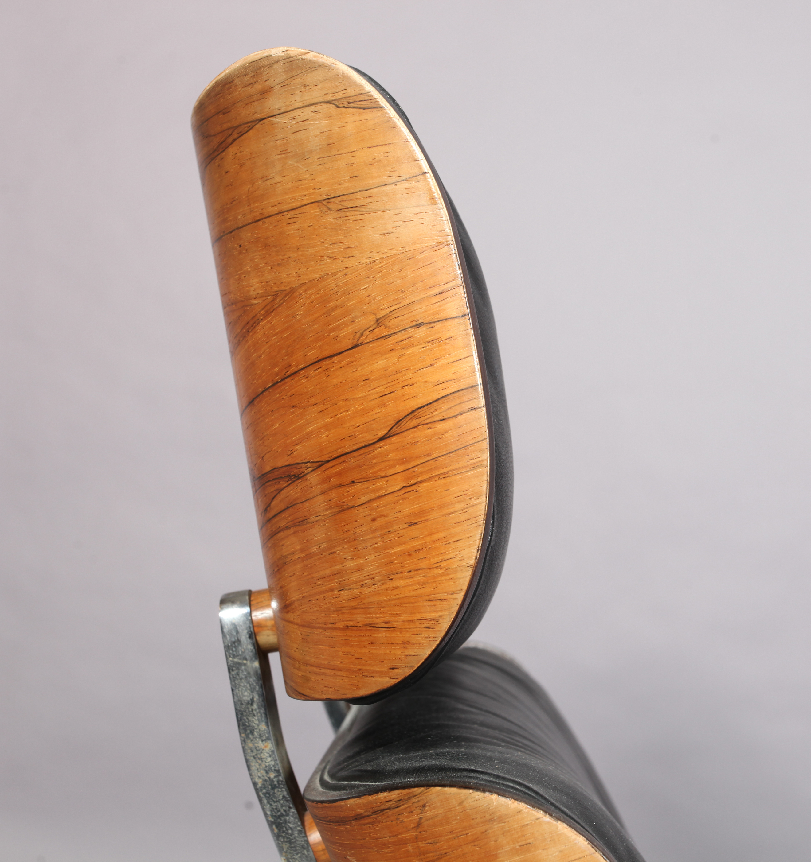 Style of Eames, Lounge Chair, c.1980/1990s, rosewood, button black leather - Image 6 of 19