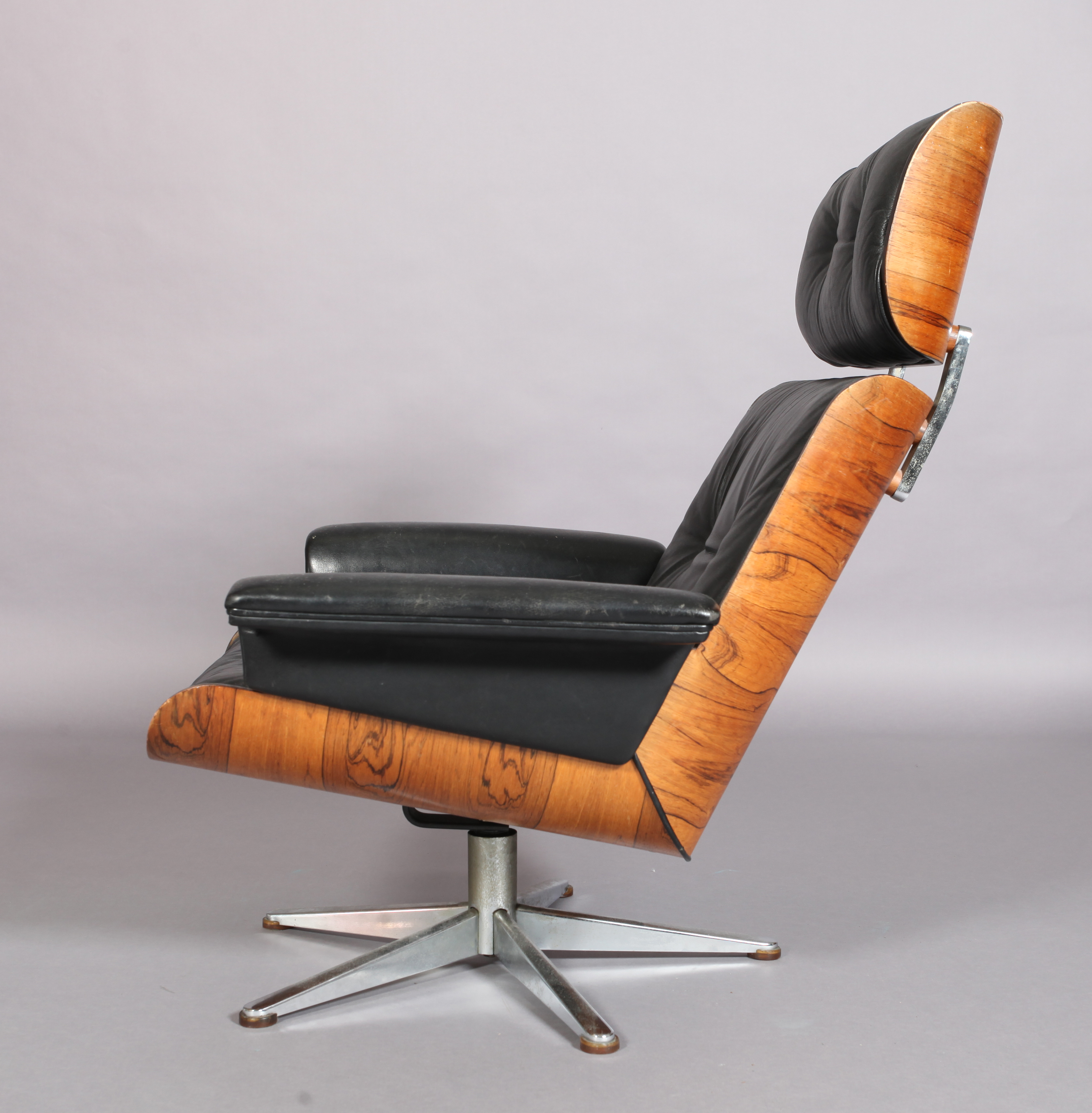 Style of Eames, Lounge Chair, c.1980/1990s, rosewood, button black leather - Image 3 of 19