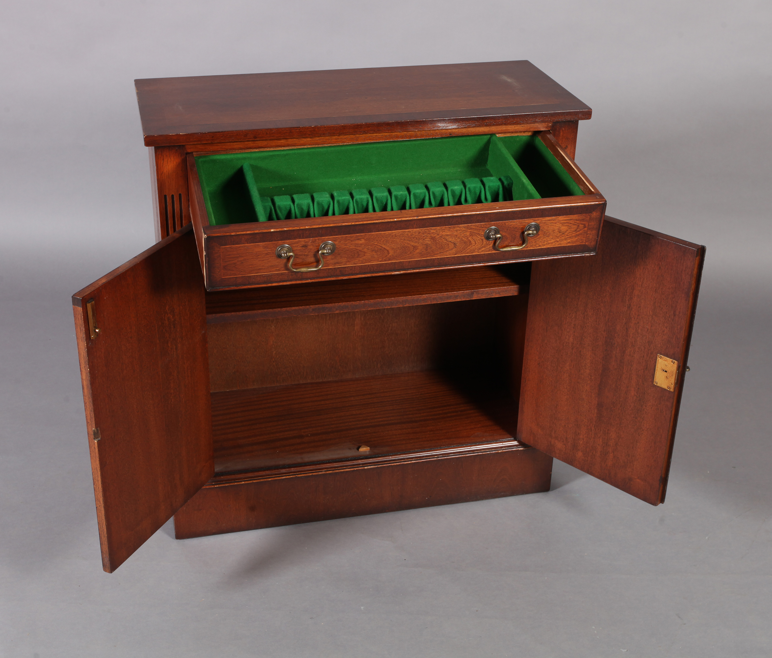 A reproduction mahogany cupboard crossbanded and box wood strung, the single frieze drawer baize - Image 4 of 4