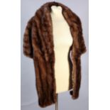 A mink wrap or stole with collar and quantity of small fur remnants