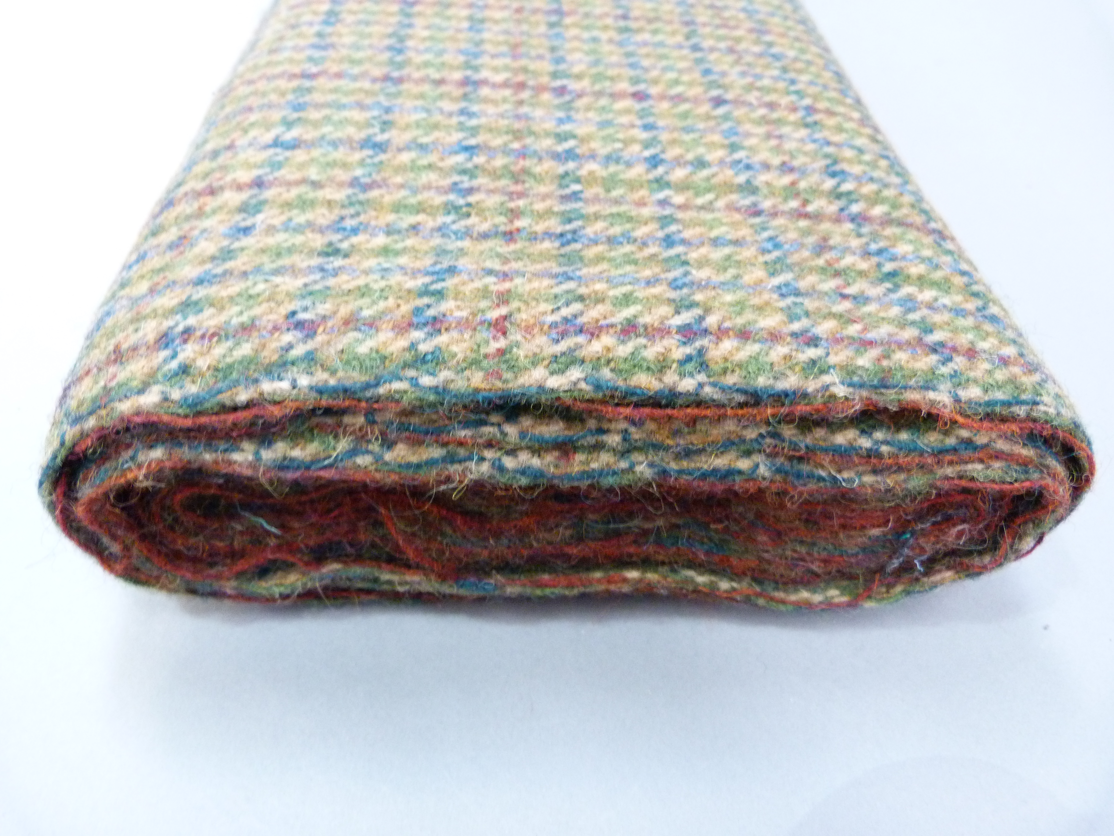 A length of Harris Tweed in blue, red and green stripe on camel ground - Image 3 of 3