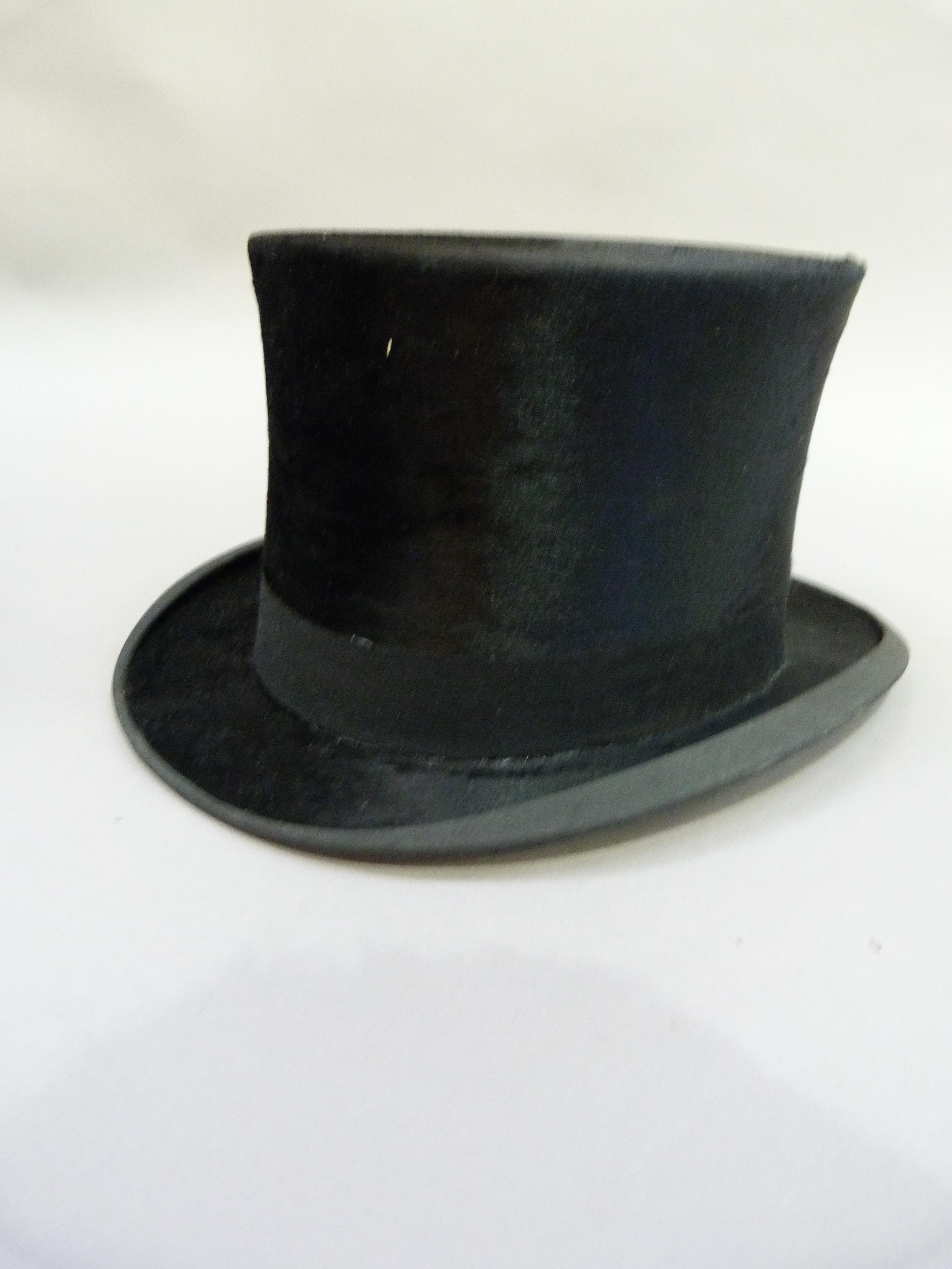 A gentleman's top hat by Lincoln Bennet & Co, in original carrying box