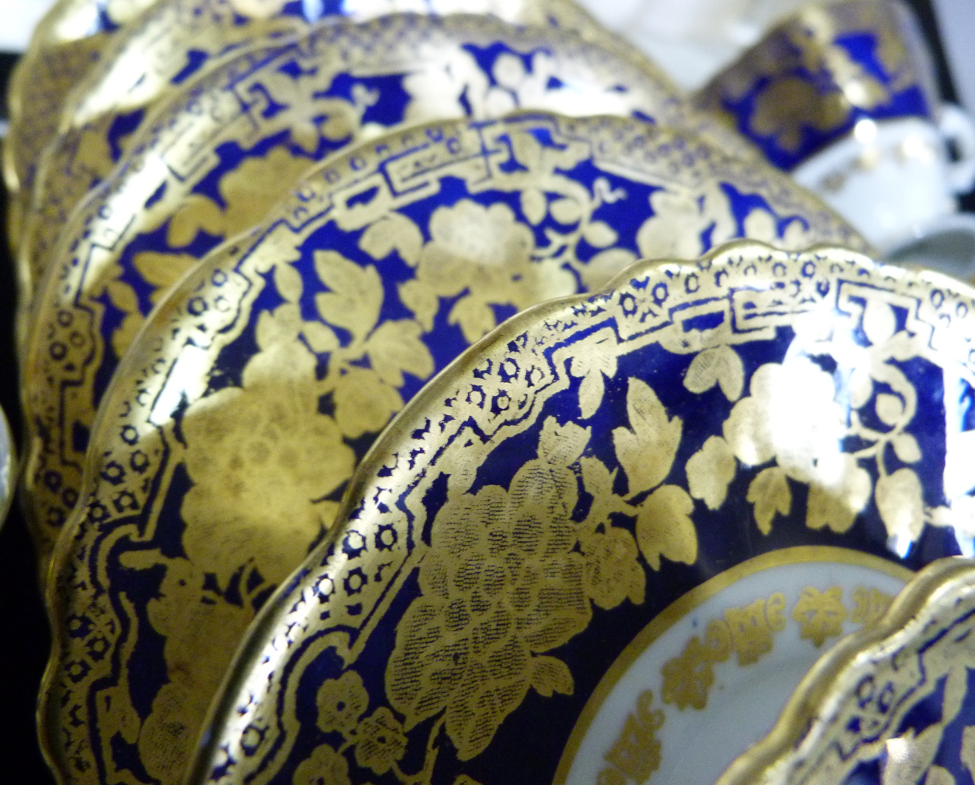 A set of six Hammersley china tea cups and saucers decorated in dark blue and gilt on a white - Image 6 of 9