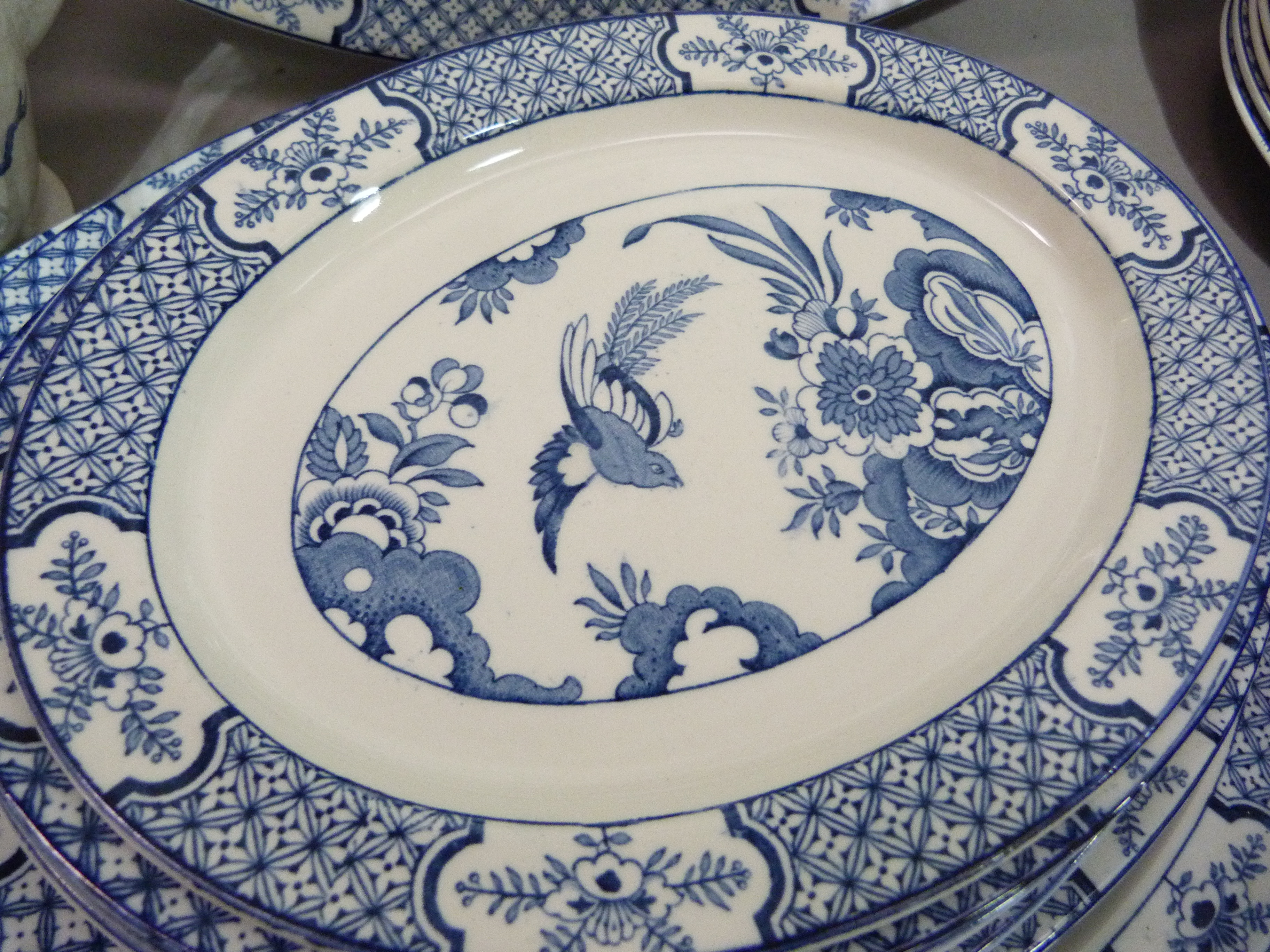 An extensive yuan ware blue and white dinner service - Image 5 of 6