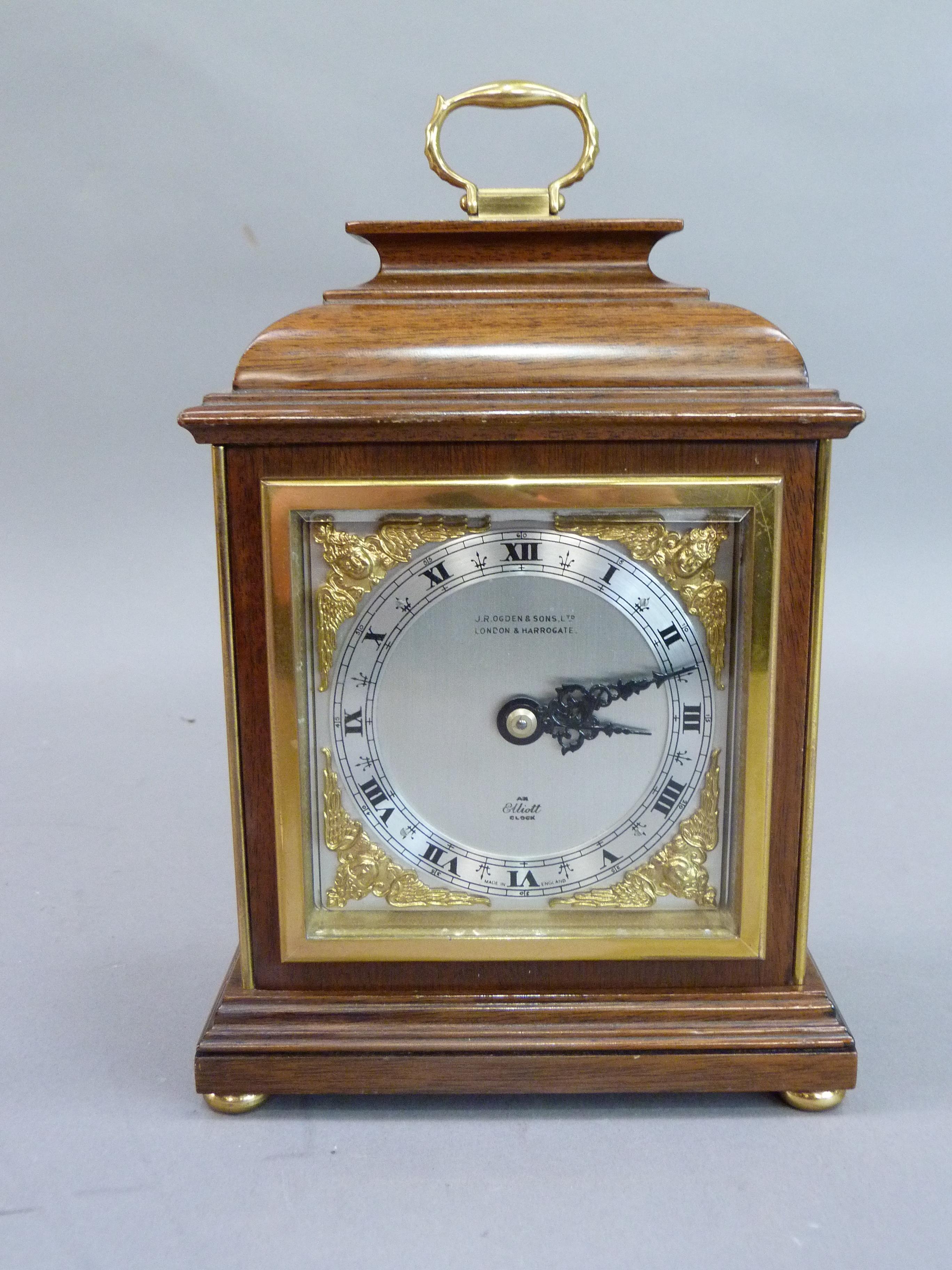 Late twentieth century mahogany bracket style mantel clock by Elliot having a silvered dial, chapter - Image 5 of 5