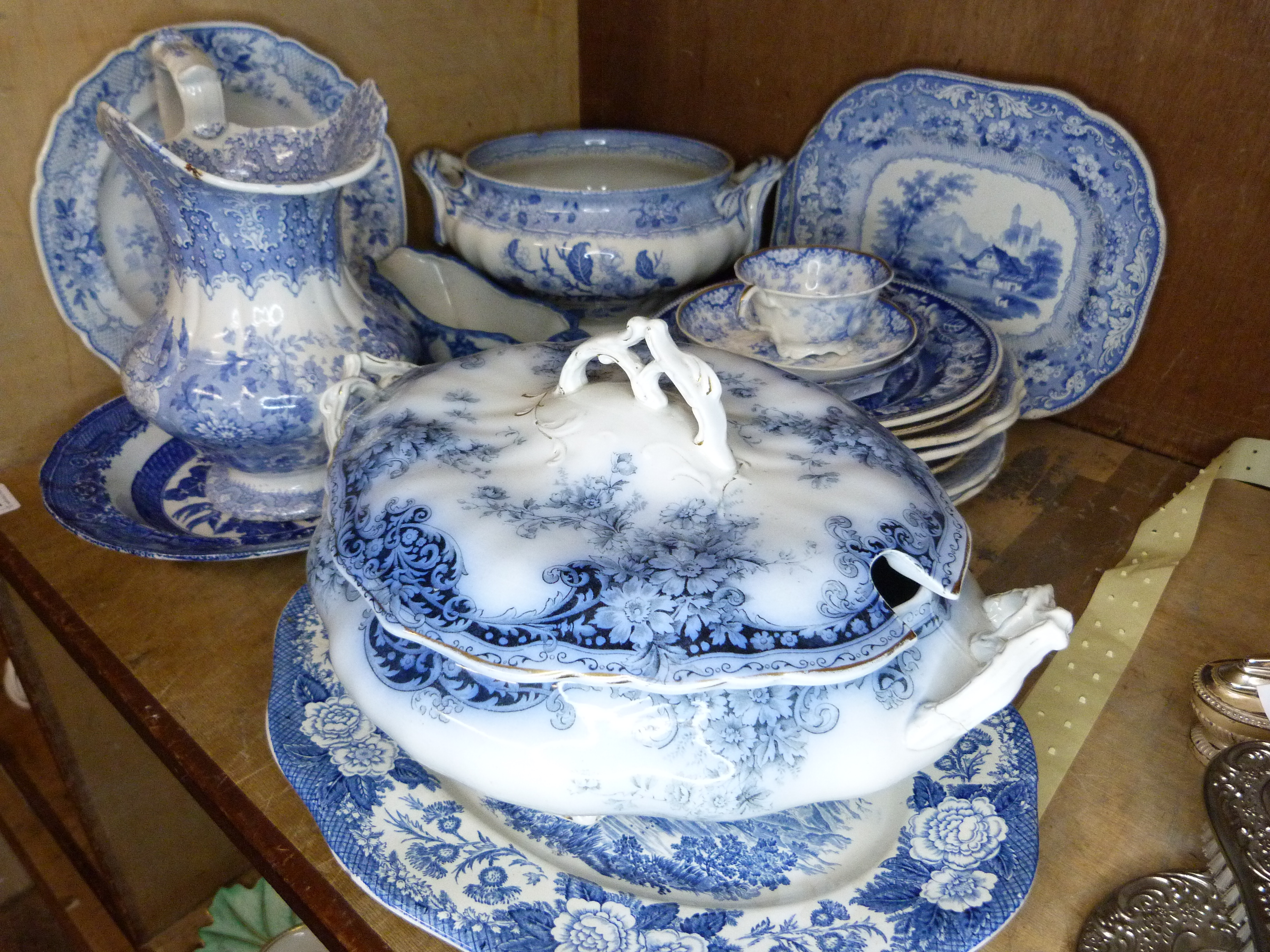 Victorian and later blue and white ware including jug, tureen, plates etc - Image 6 of 6