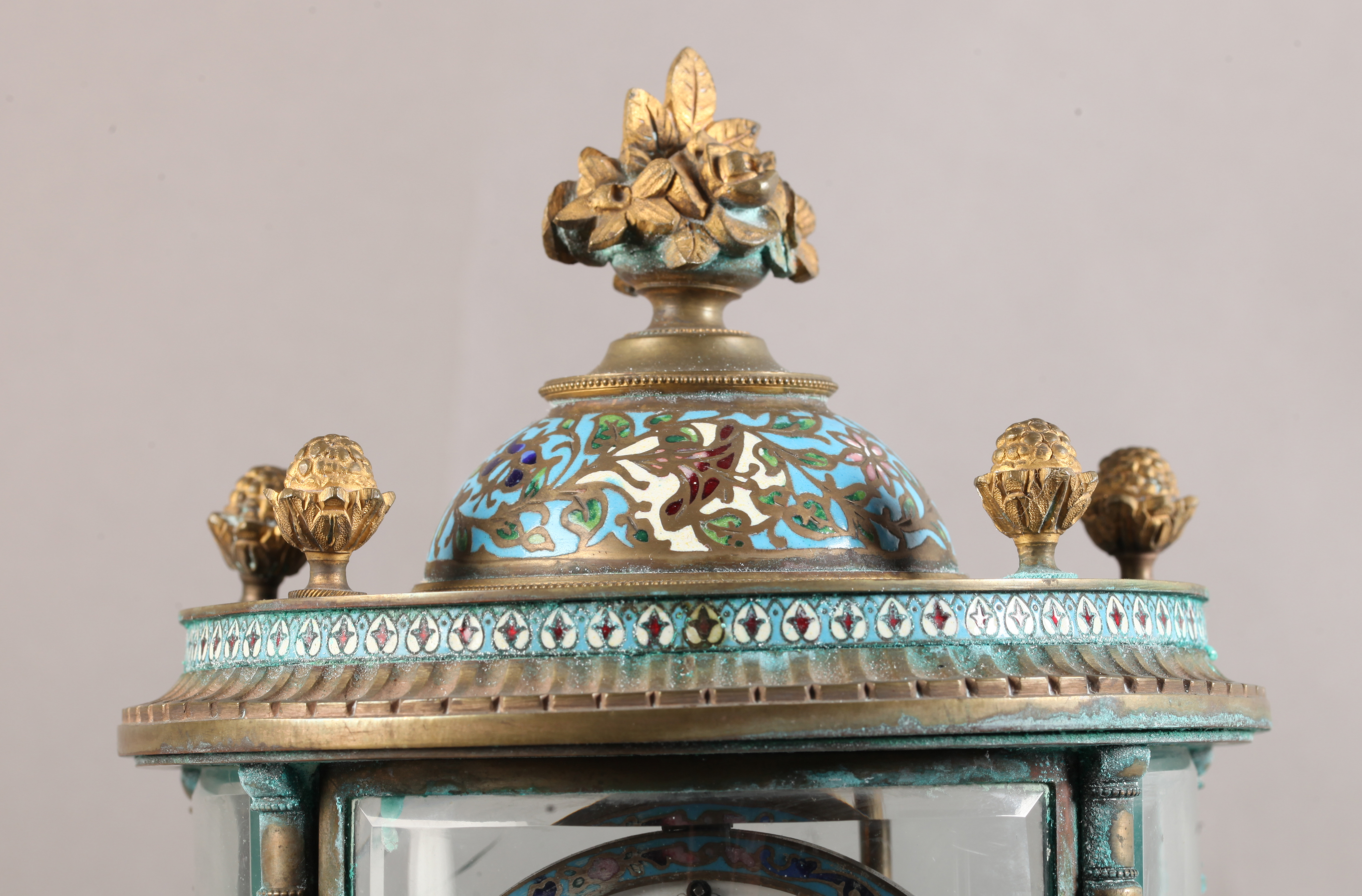 A FRENCH LATE 19TH CENTURY BRASS CASED AND CHAMPLEVE ENAMELLED FOUR GLASS MANTEL CLOCK, decorated - Image 2 of 4