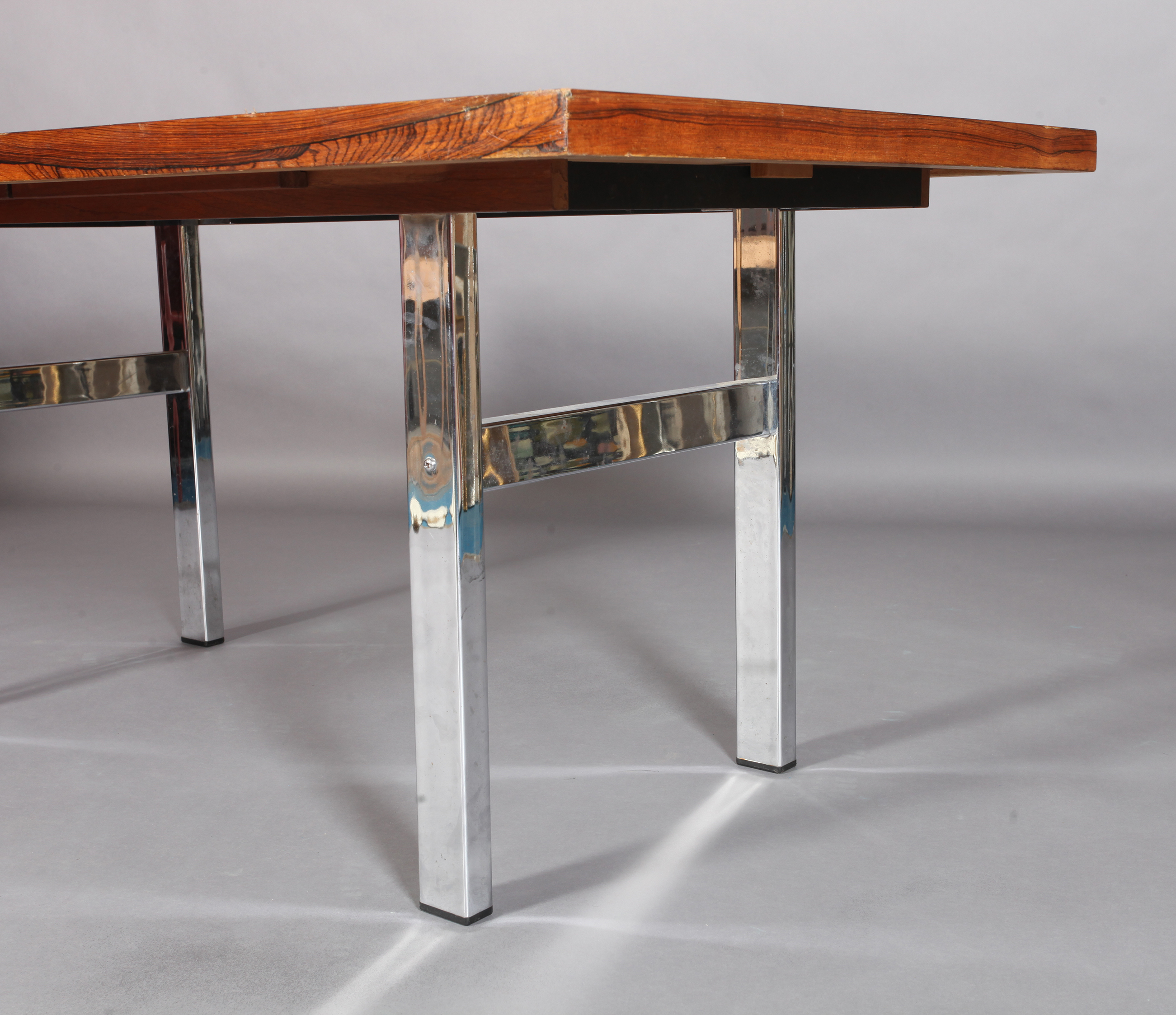 MERROW ASSOCIATES, BRITAIN, c.1970s, a rosewood extending dining table, rectangular, on refectory - Image 3 of 6