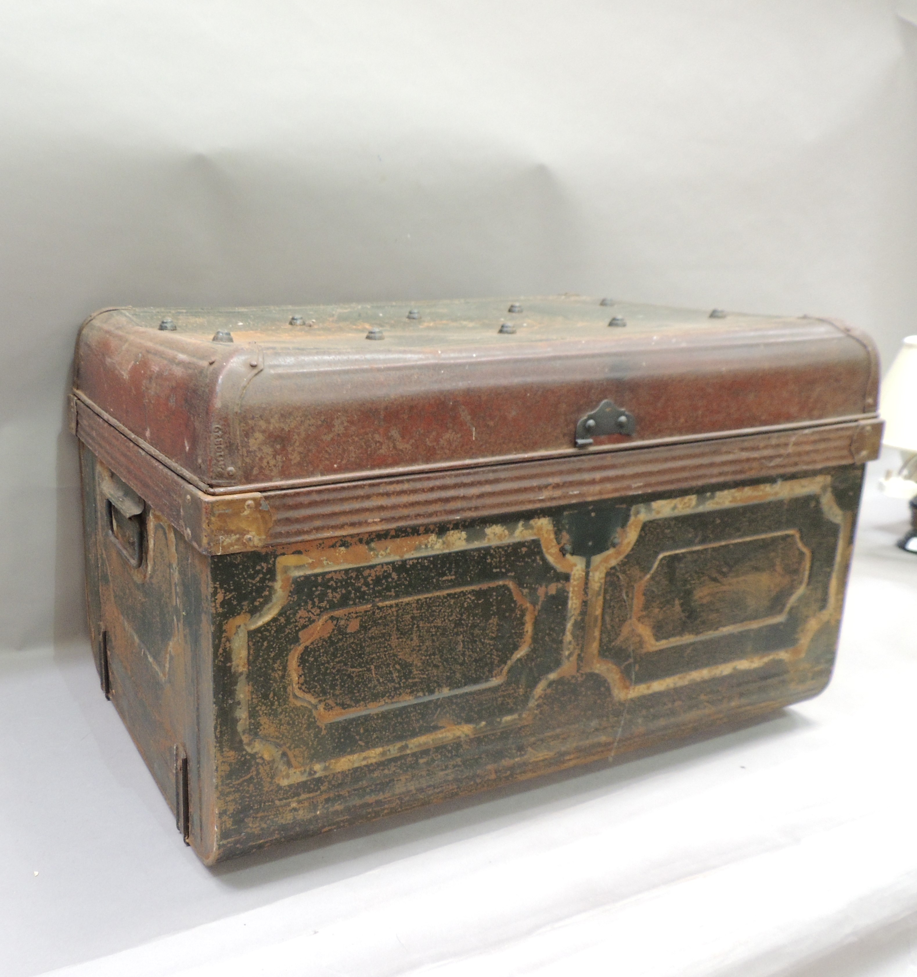 A green and brown japanned tin trunk, 74cm wide - Image 3 of 4