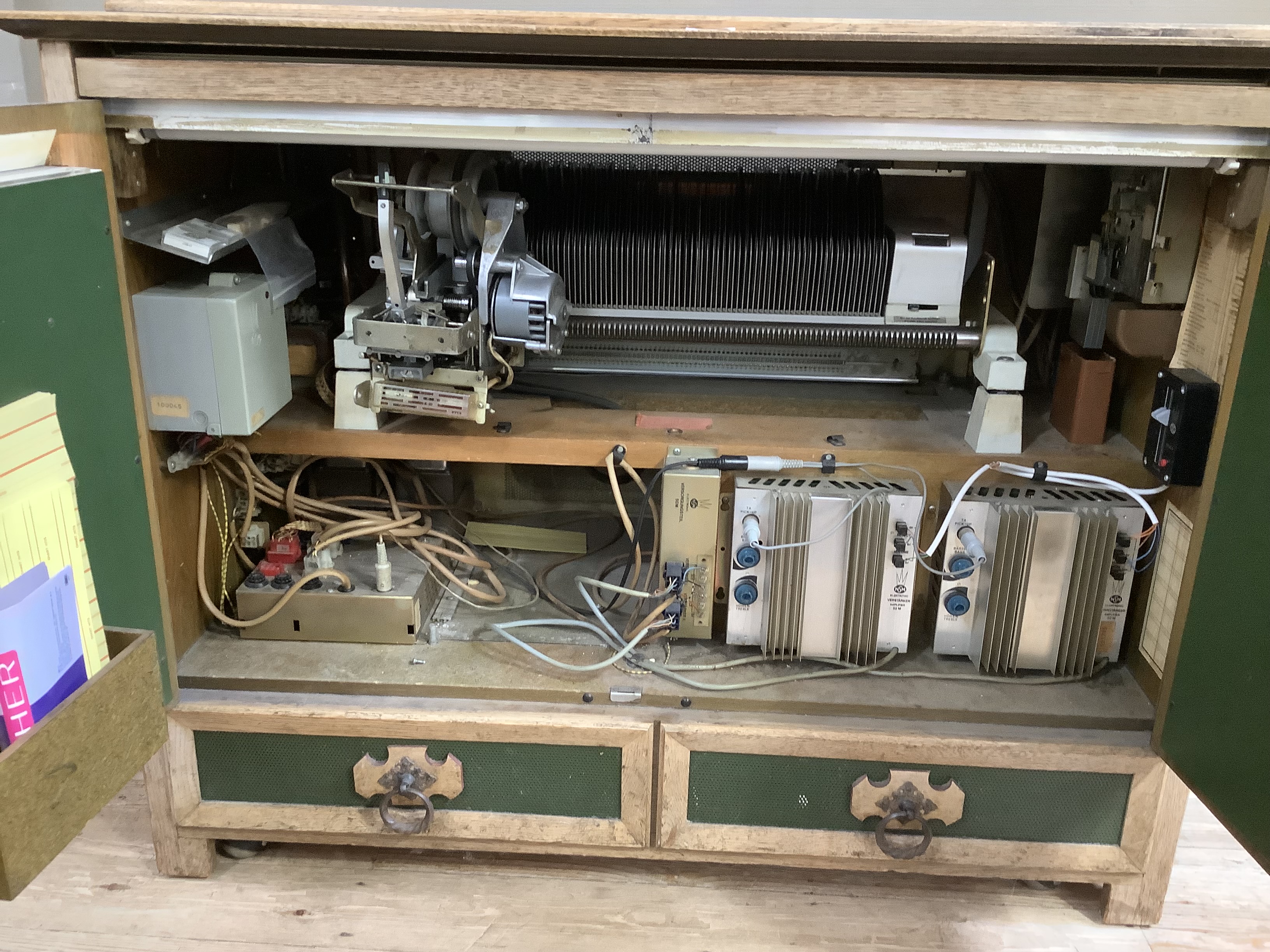An NSM Consul 160 juke box, in oak cabinet, the rectangular top inset with a panel of a rhine - Image 6 of 6