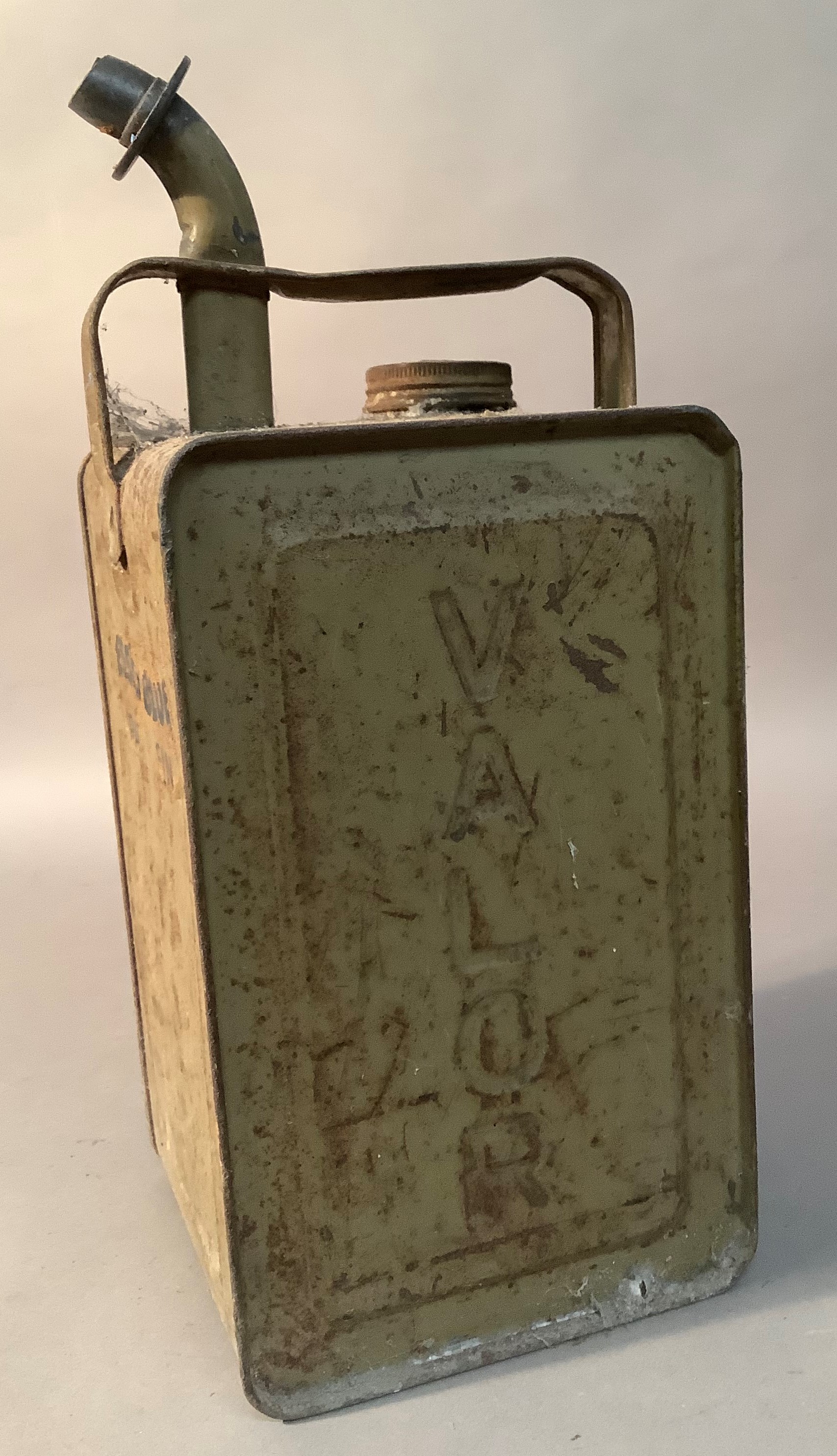 An early 20th century Valor paraffin tin, approximately 35cm x 15cm x 15cm