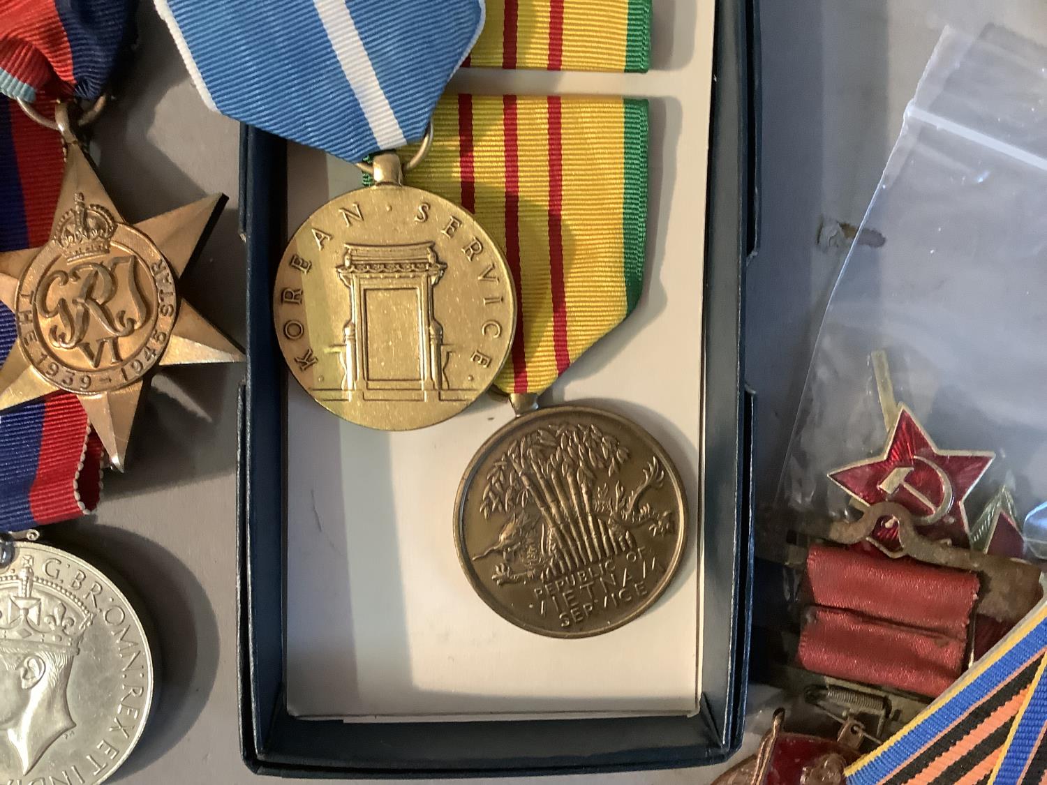 Second World War War Medal, Africa Star and 1939/45 Star, including ribbons, plus miscellaneous - Image 4 of 4