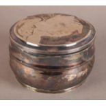A GEORGE V SILVER BOX, Sheffield 1933, Atkin Bros, circular, the hinged cover with reeded rim and