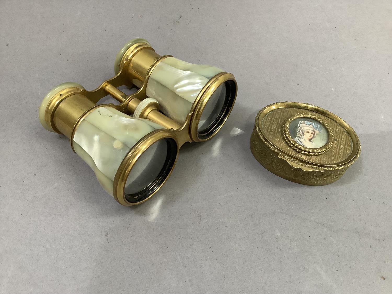 A pair of mother-of-pearl and gilt metal opera glasses together with a gilt metal jewel box of - Image 2 of 3