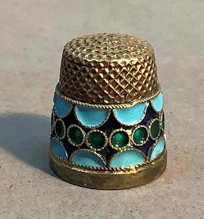 A Russian silver and enamel thimble, band of green enamel circles on a dark blue ground with - Image 2 of 4