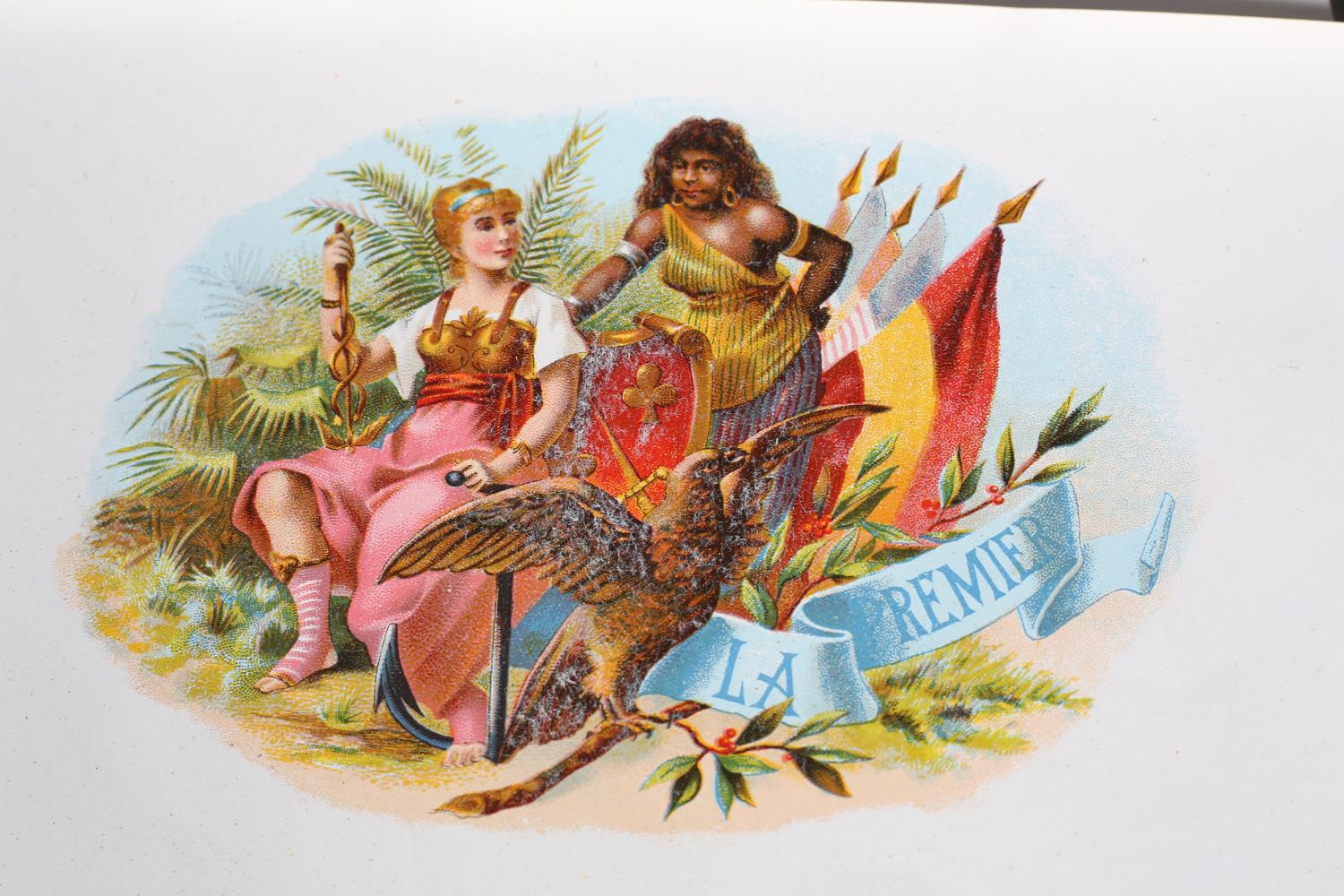 A large quantity of vintage chromolithographic and gilt printed cigar box labels, some with embossed - Image 8 of 8