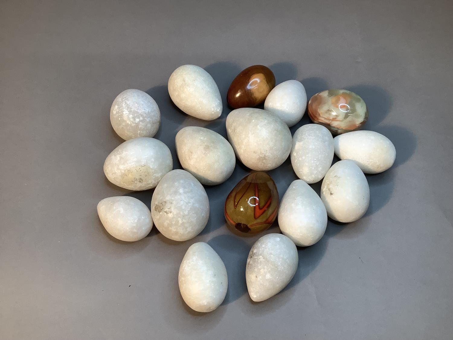 A collection of fourteen white alabaster eggs, various sizes, approximate 6cm to 9cm, together - Image 2 of 6