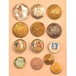 Golfing badge and ball marker selection (13) – incl Silver early 20th Century button with female