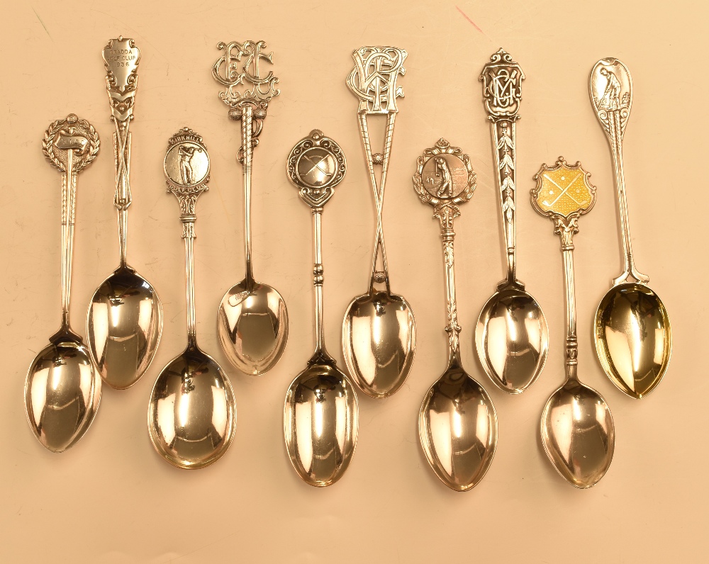 10x assorted hallmarked silver golf teaspoons – with assorted designs and hallmarks incl ILGC, WPGC,