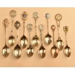 20x assorted hallmarked silver golf teaspoons – with assorted designs and hallmarks incl Wimbledon