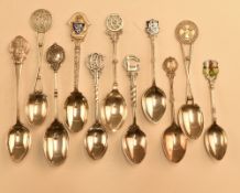 20x assorted hallmarked silver golf teaspoons – with assorted designs and hallmarks incl Wimbledon