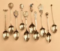 9x assorted hallmarked silver golf teaspoons – with assorted designs and hallmarks incl Beeston