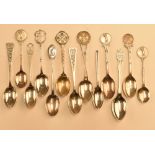 20x assorted hallmarked silver golf teaspoons – with assorted designs and hallmarks incl
