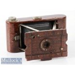 Kodak No2 Hawkette folding camera a brown bakelite example for images on 120 film, shutter appears