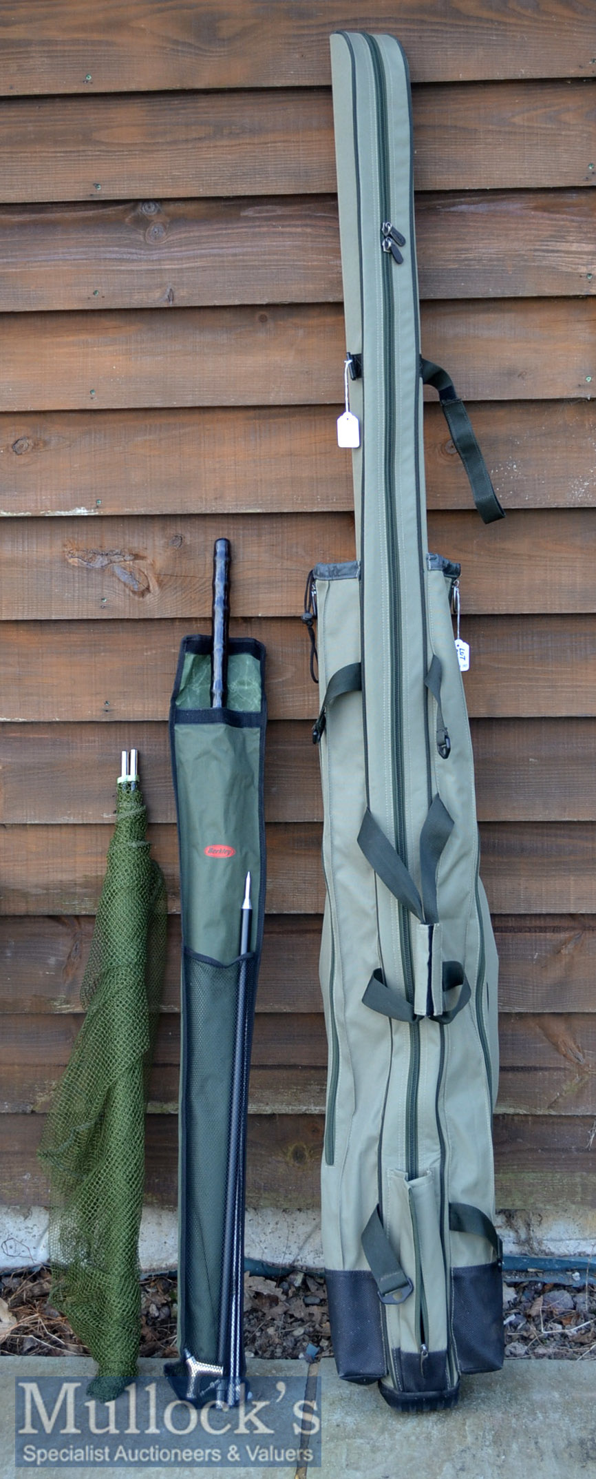 Double Carp Rod and Reel Combination Holdall: Korum Total Protection Double Carp/Speciman rod and - Image 2 of 2